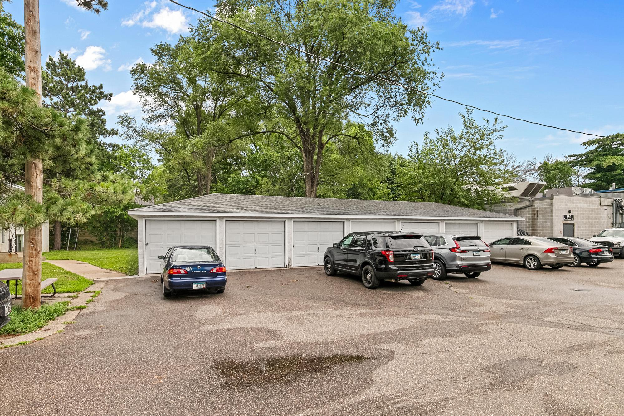 752 Southview Drive Property Photo 16