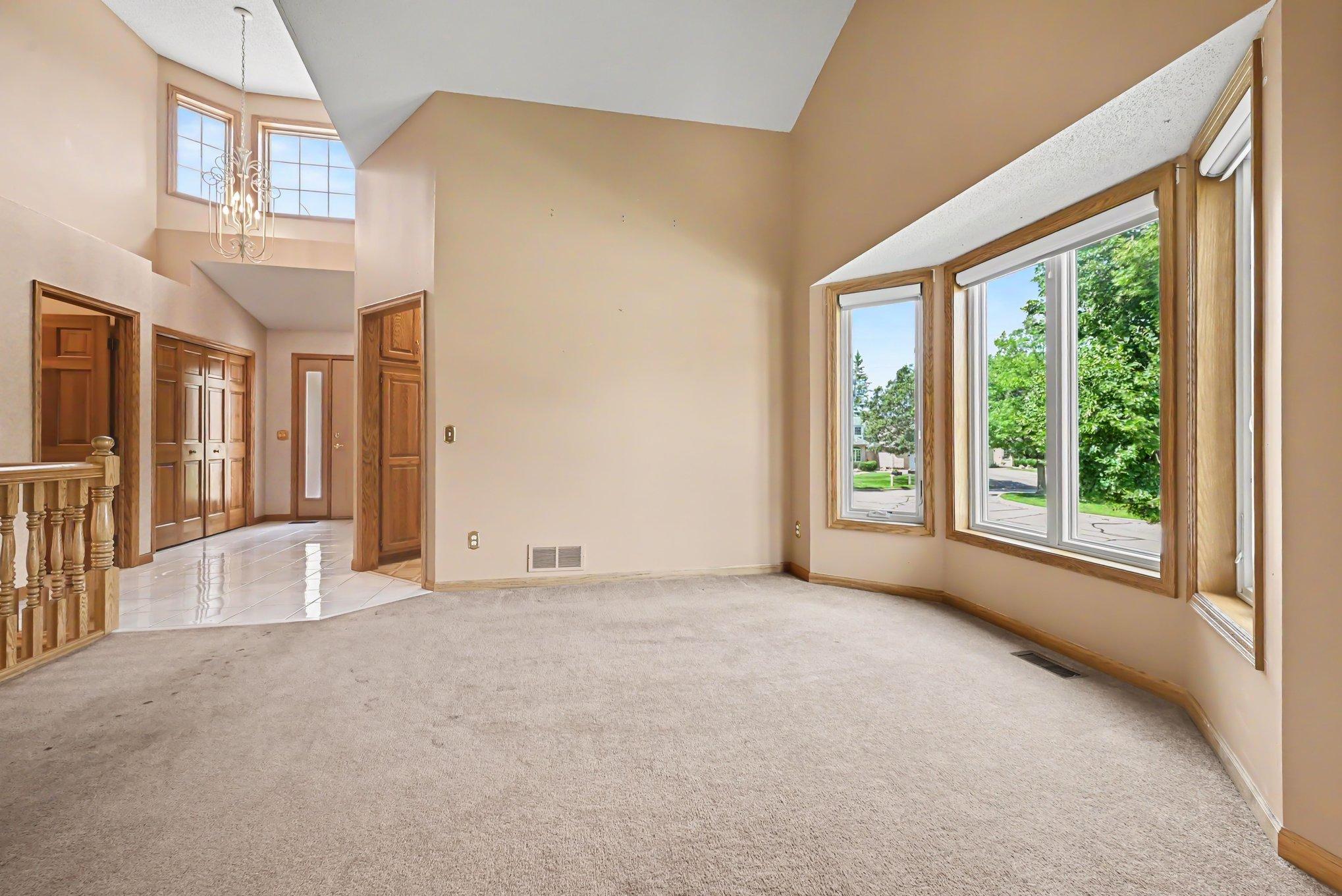 3028 Highpointe Curve Property Photo 7