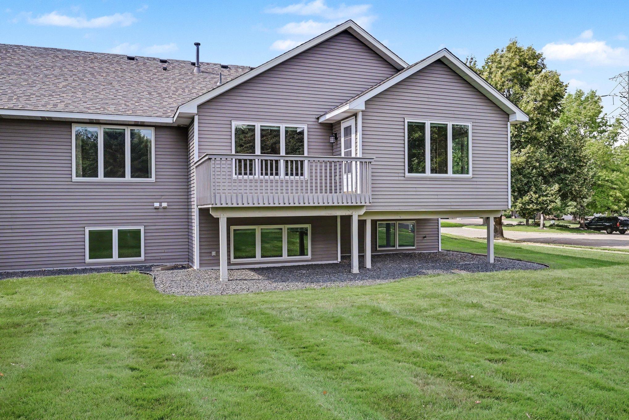 3028 Highpointe Curve Property Photo 23