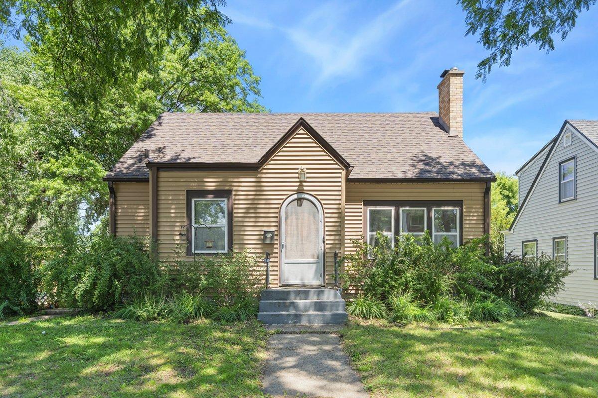 71 Wyoming Street E Property Photo 1