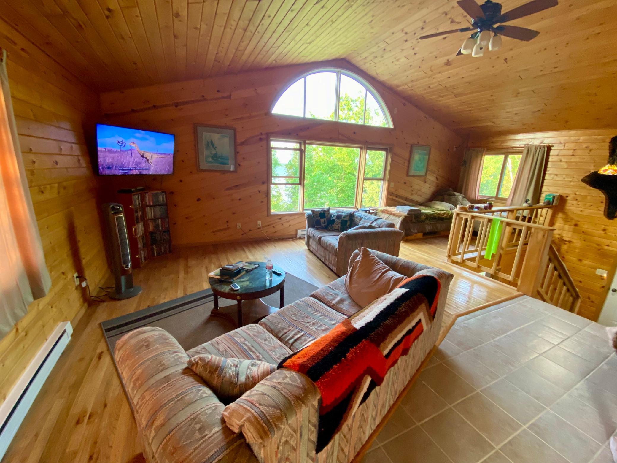 176 Oak Property Photo 8
