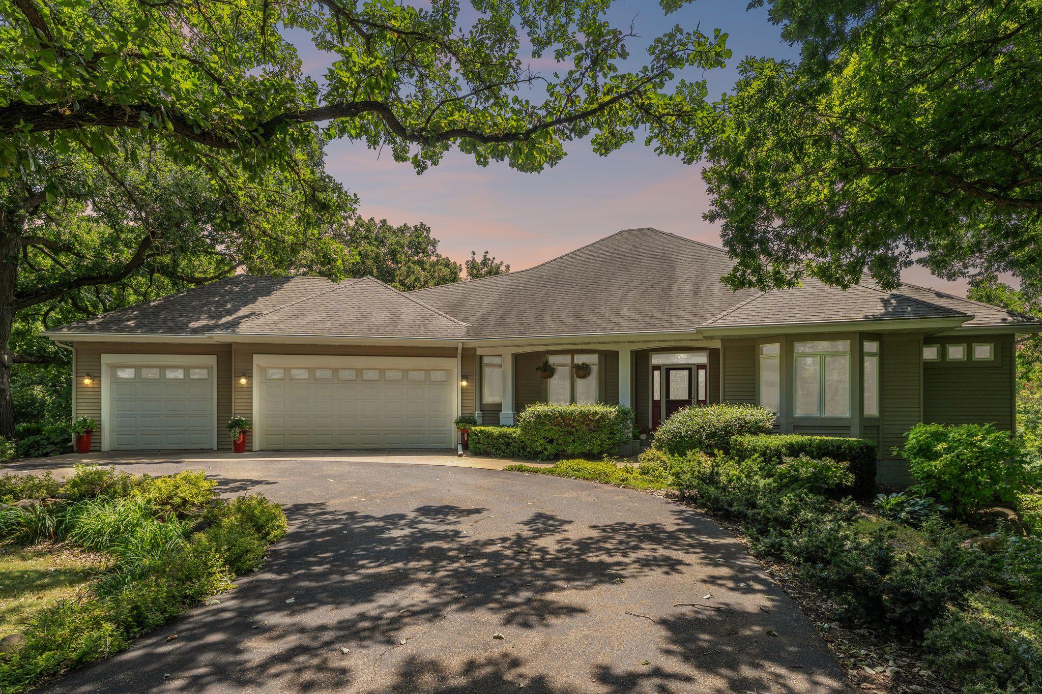 10035 Woodhill Boulevard Property Photo 1