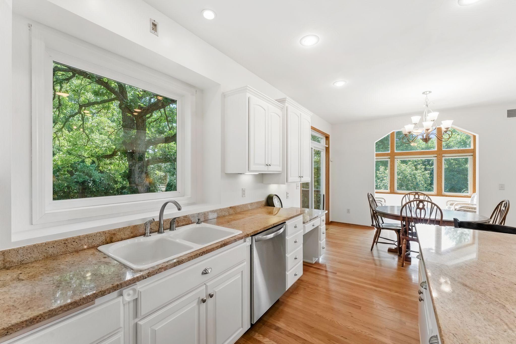 10035 Woodhill Boulevard Property Photo 8