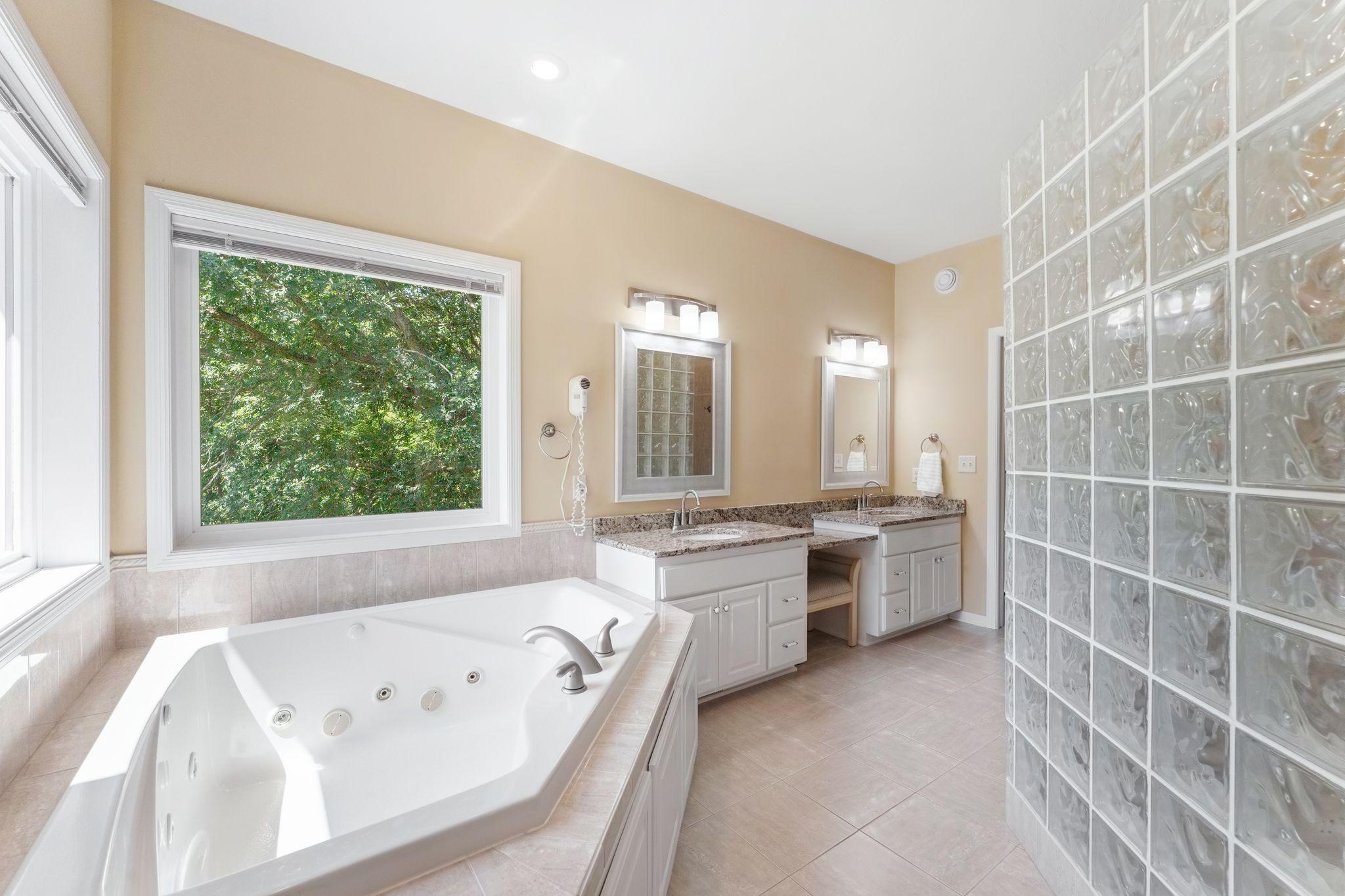10035 Woodhill Boulevard Property Photo 20