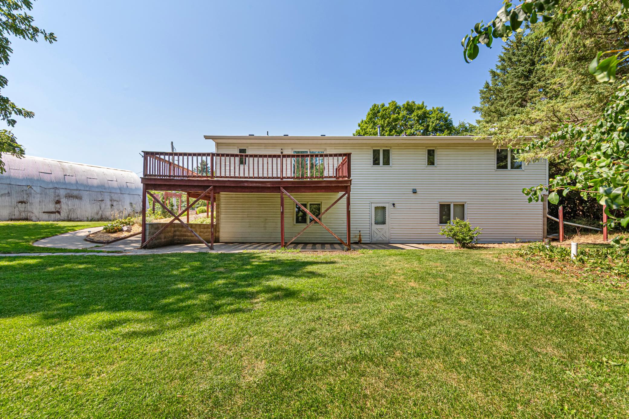 5177 255th Street E Property Photo 4