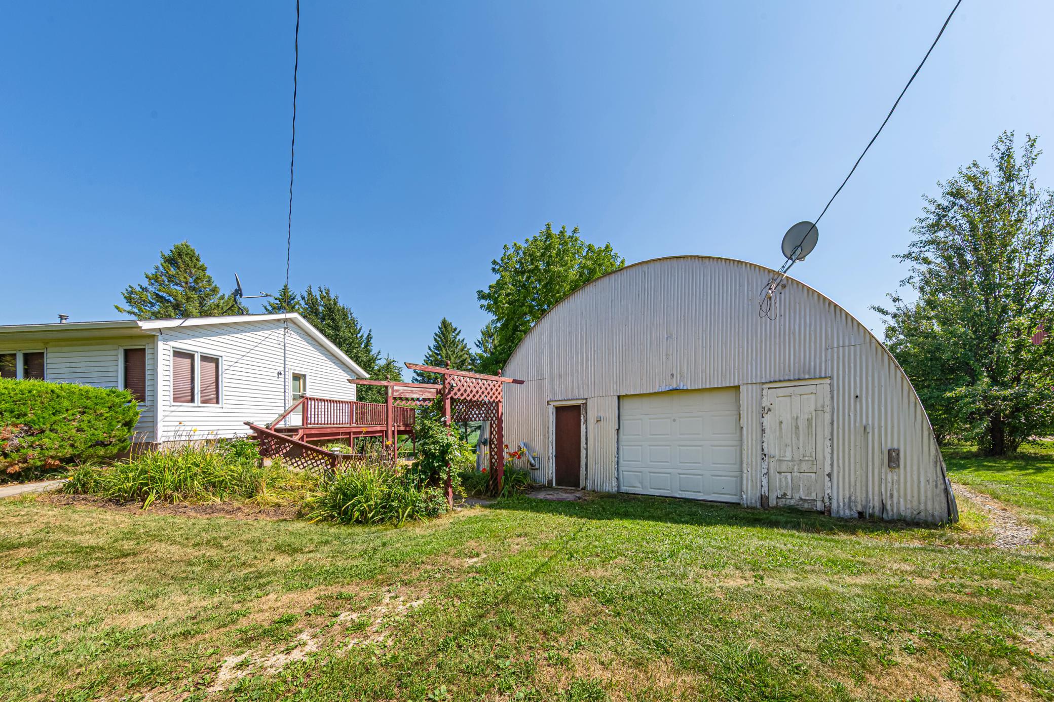 5177 255th Street E Property Photo 7
