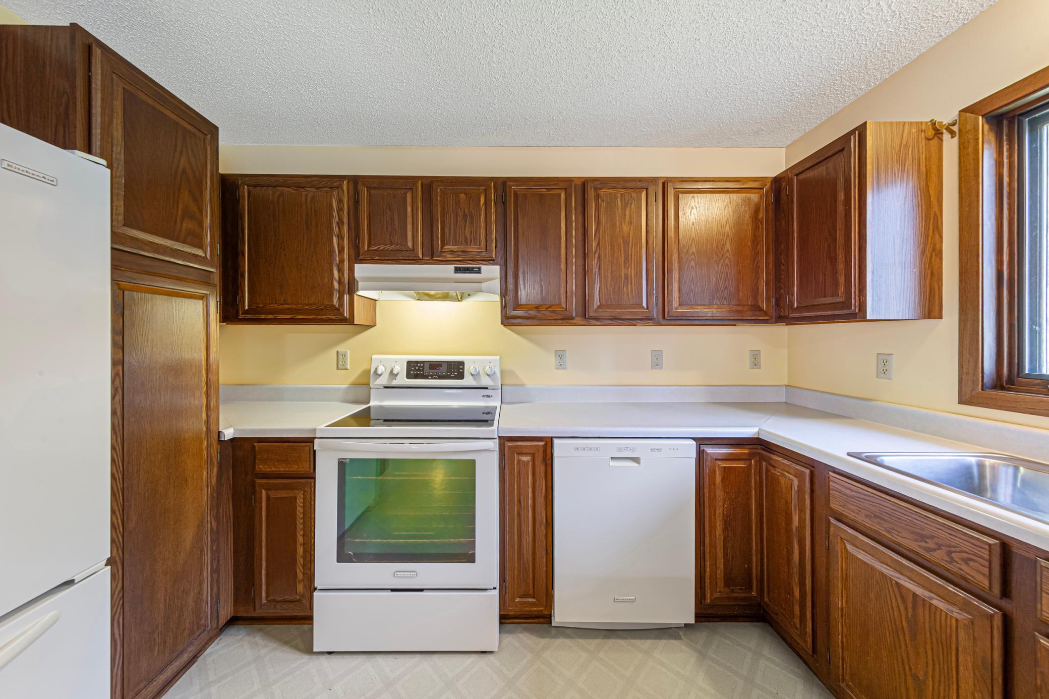 5177 255th Street E Property Photo 9
