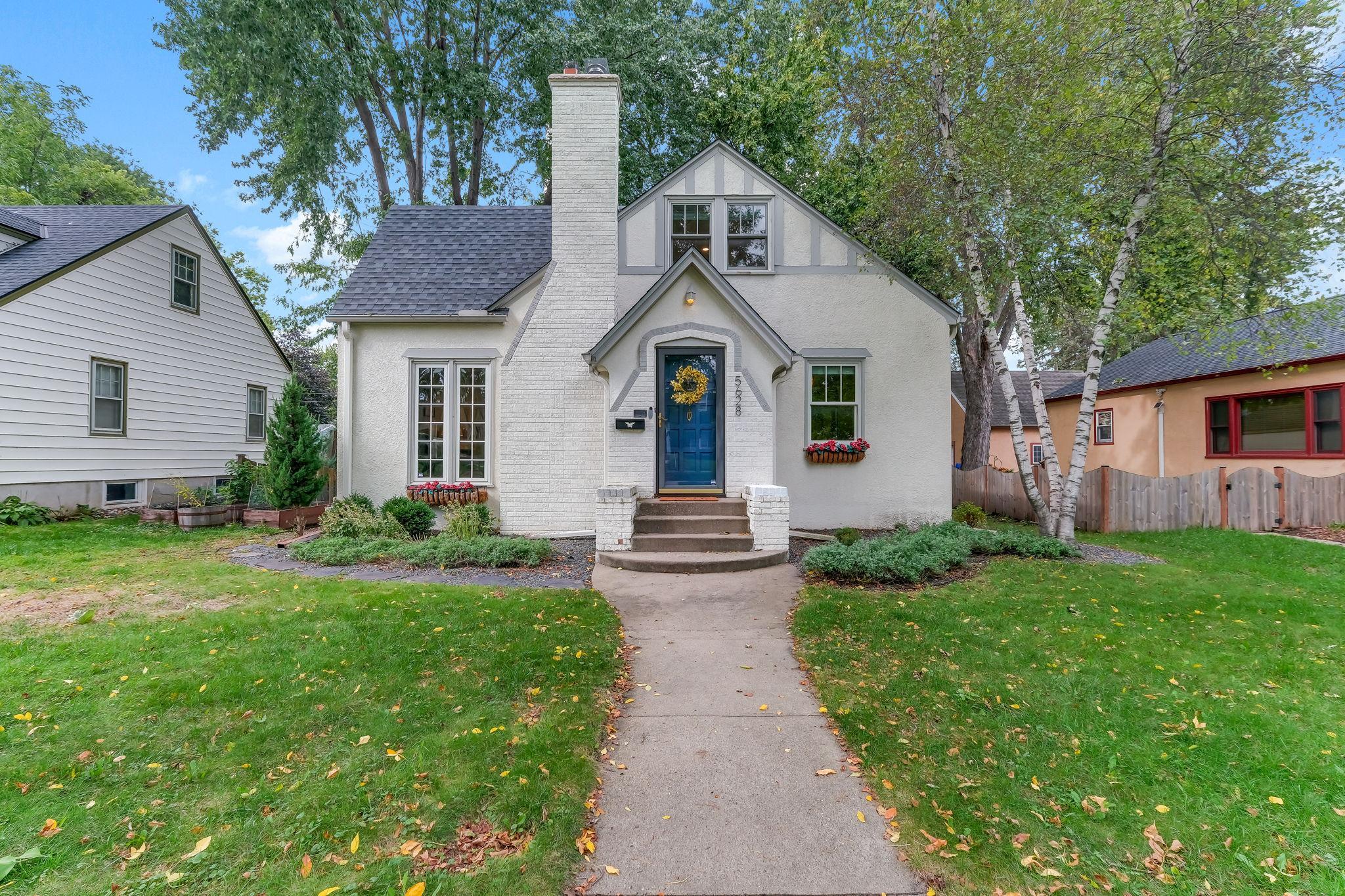 5628 Wentworth Avenue Property Photo 1