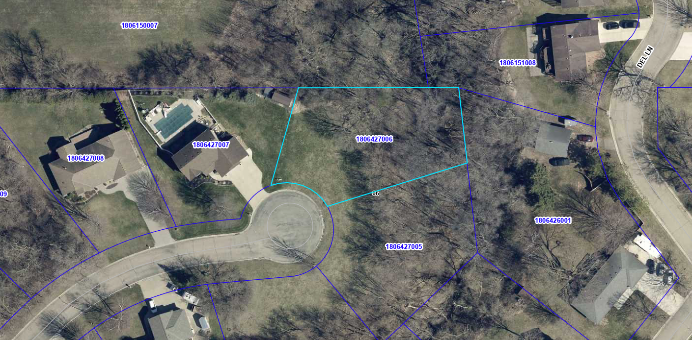 1218l Southview Drive Property Photo 2