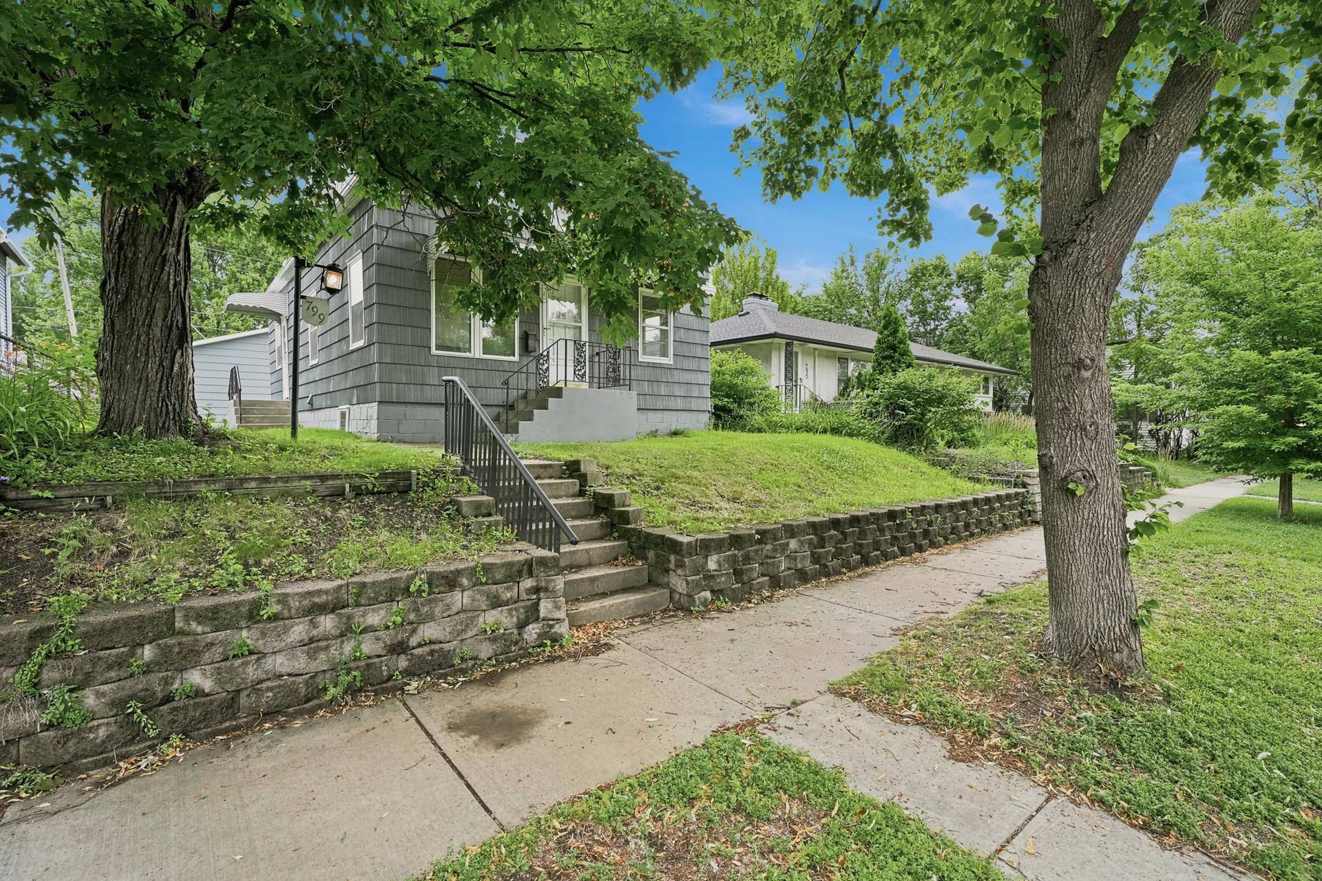 799 Watson Avenue Property Photo 4
