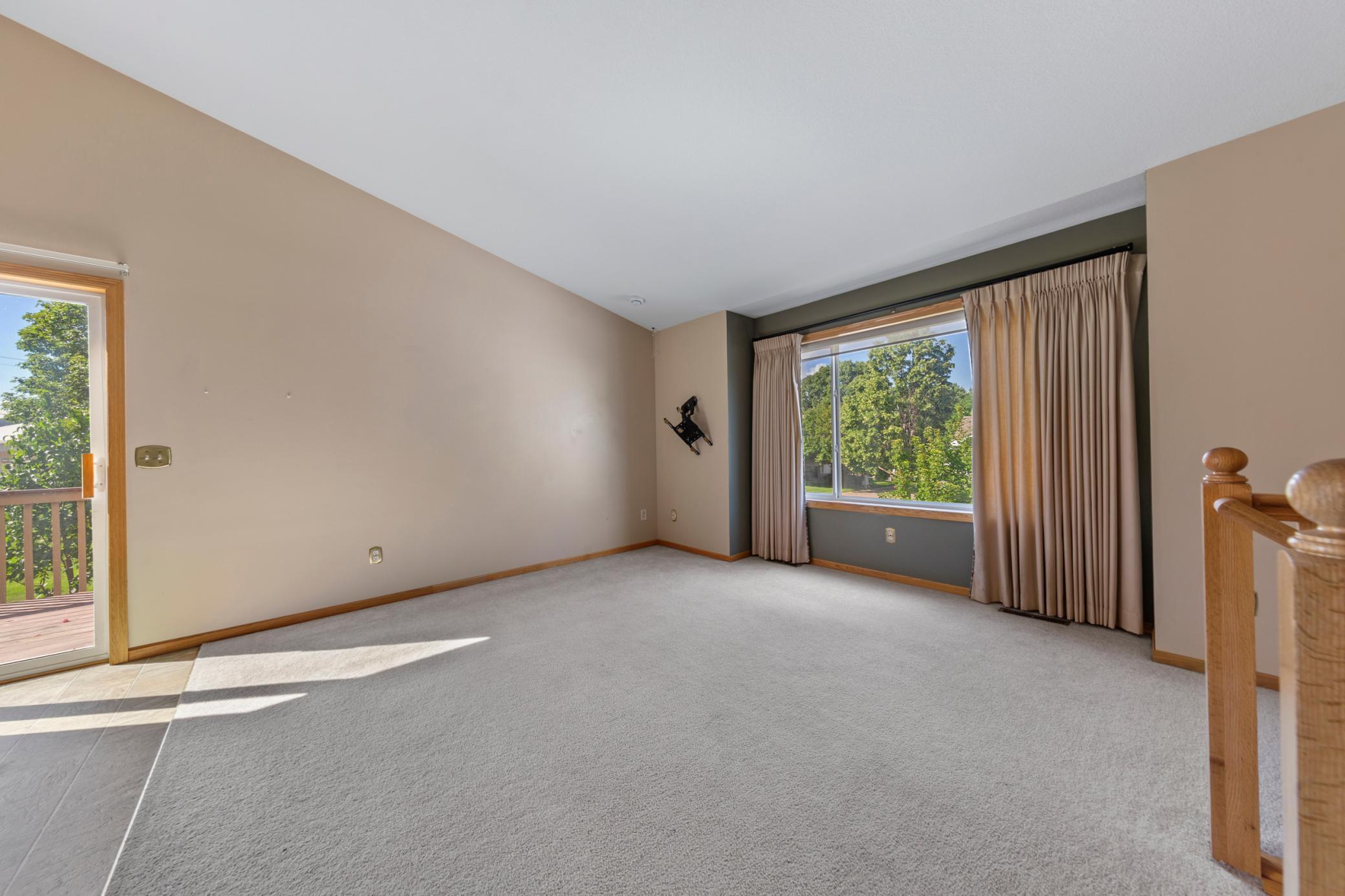 1320 S Trail Drive Property Photo 3