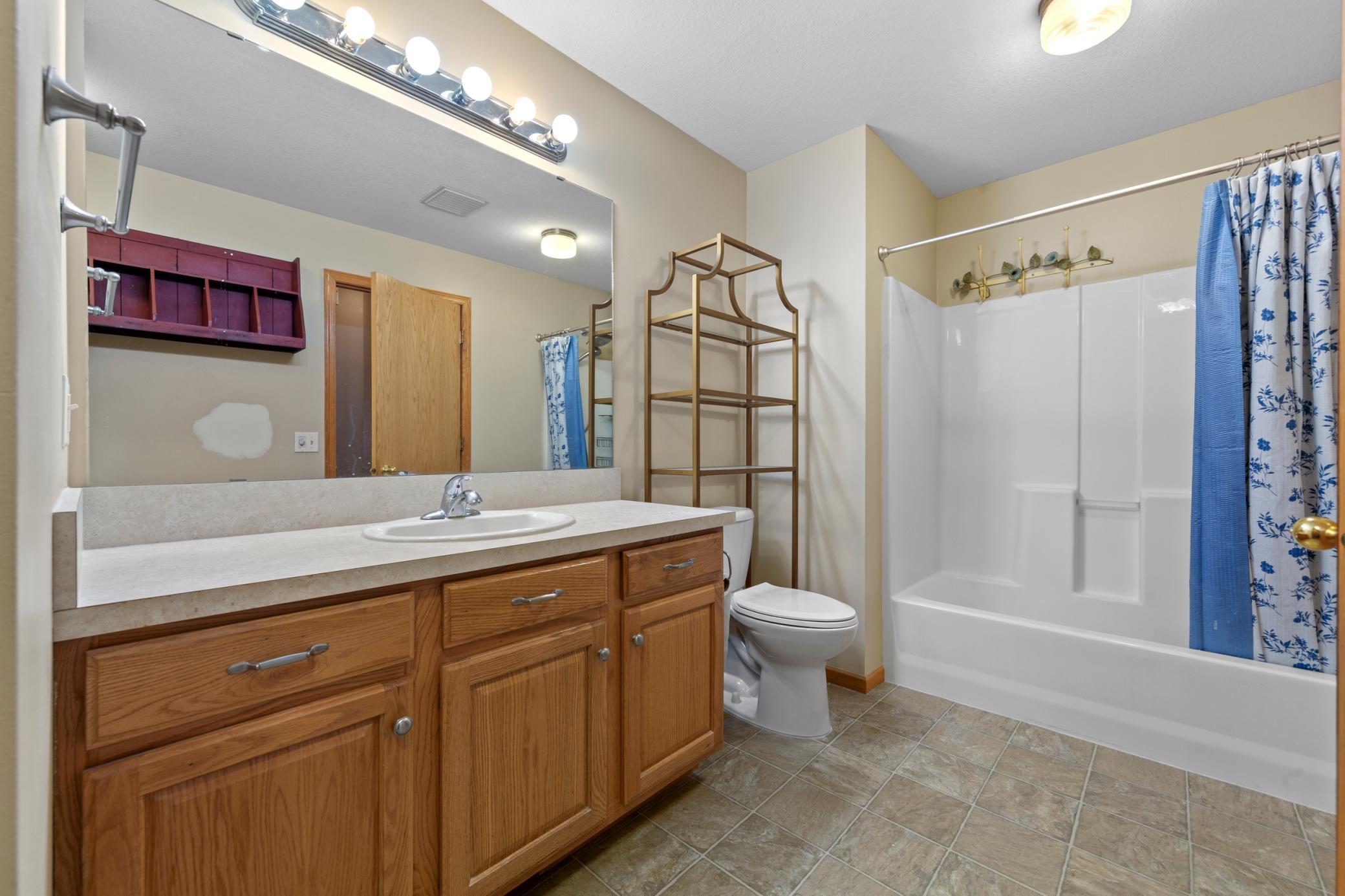 1320 S Trail Drive Property Photo 13