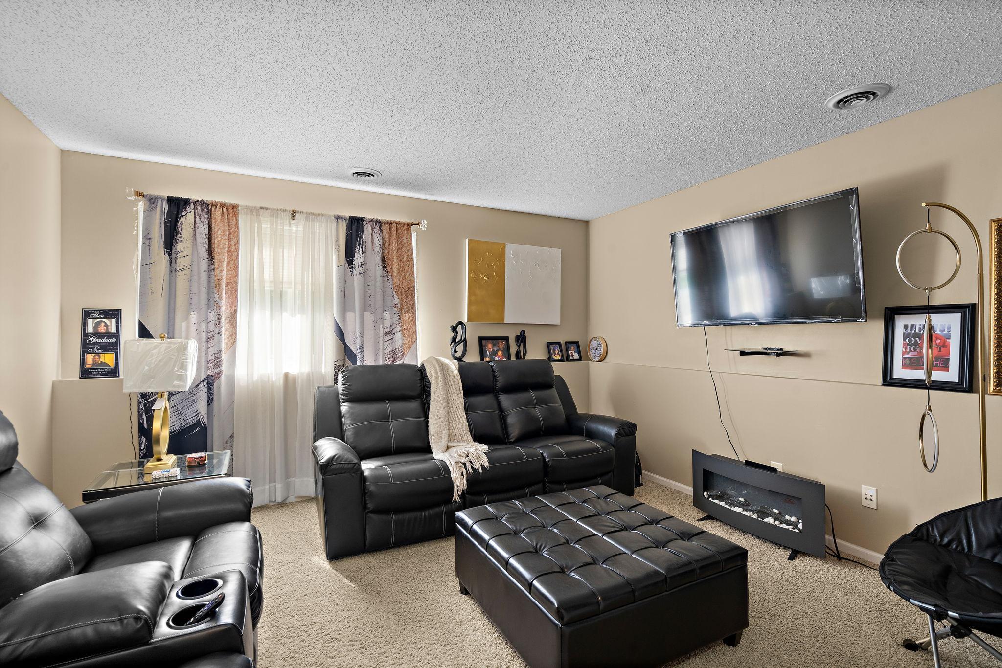 17549 70th Place N Property Photo 15