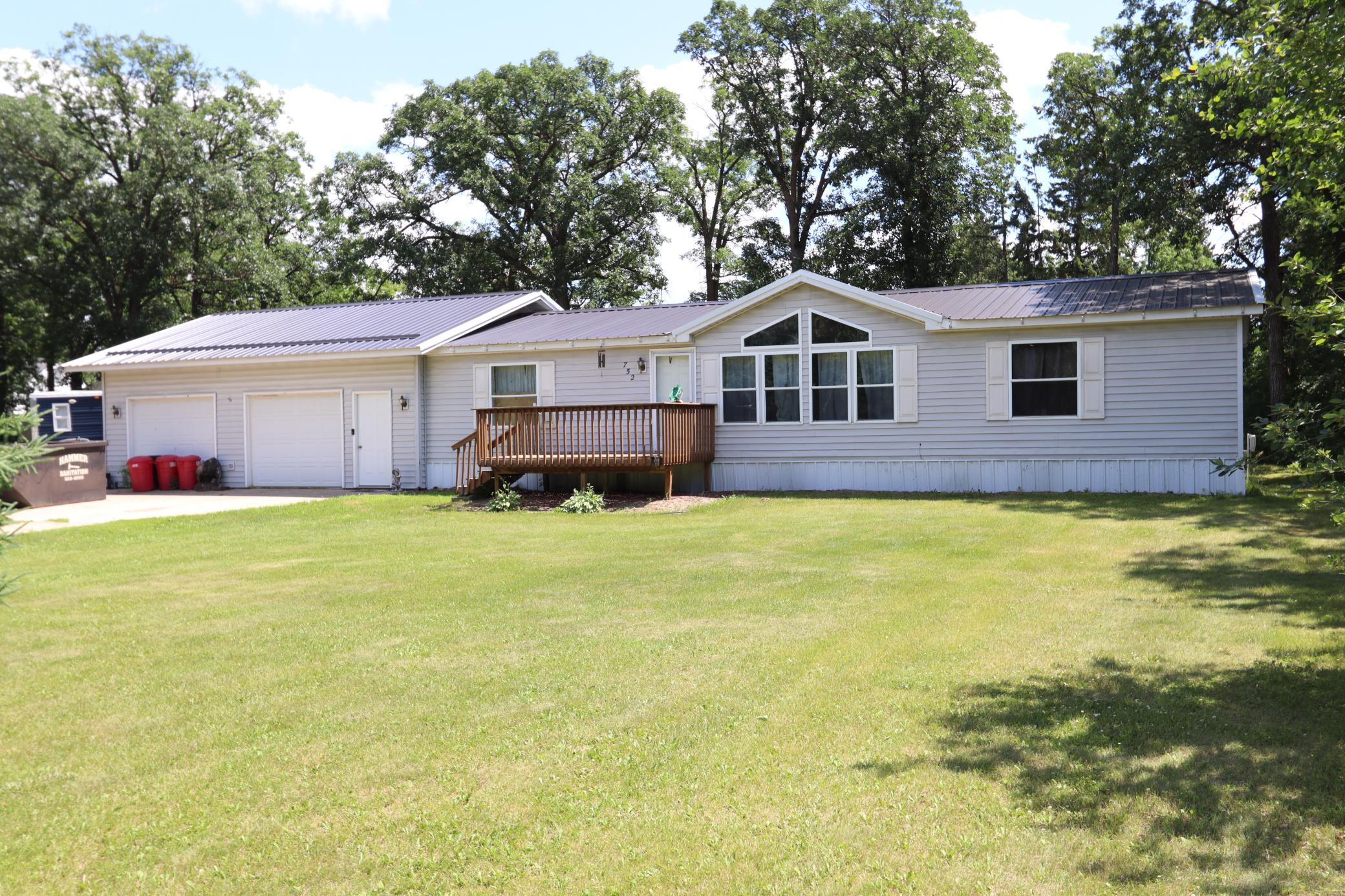752 Lenmark Lane Property Photo 1