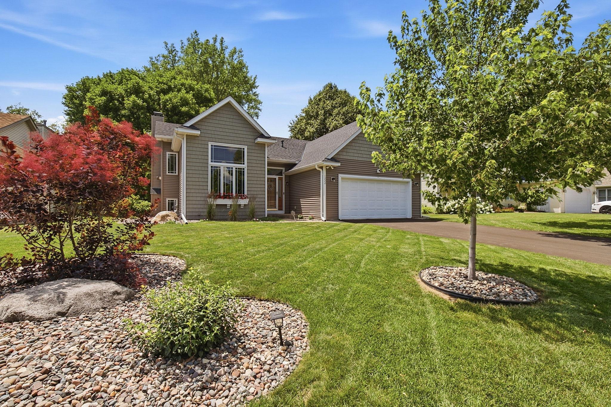 1222 Fallbrook Lane