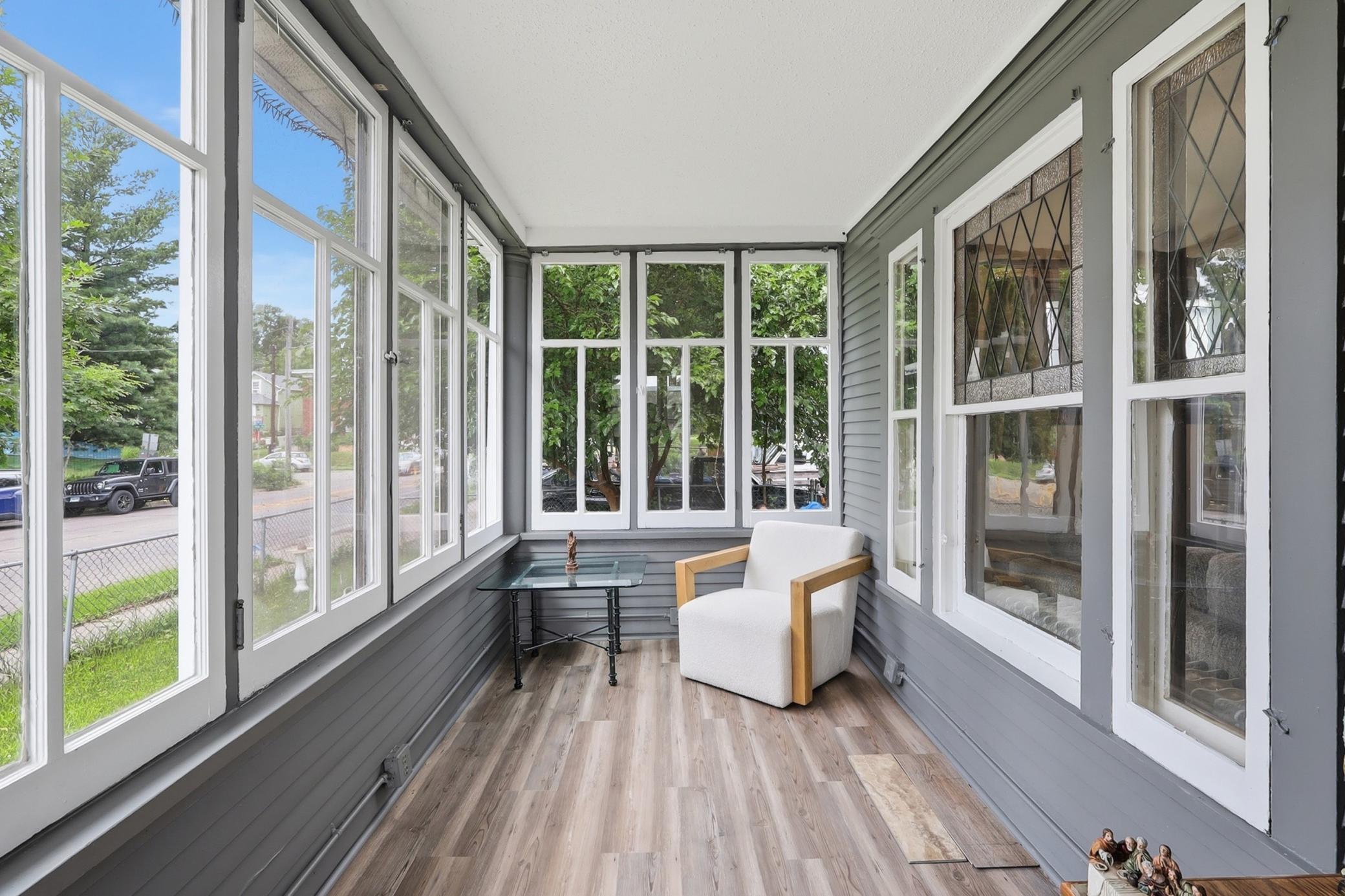 1510 35th Street E Property Photo 2
