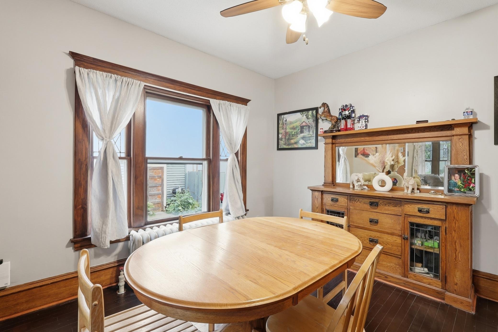 1510 35th Street E Property Photo 5