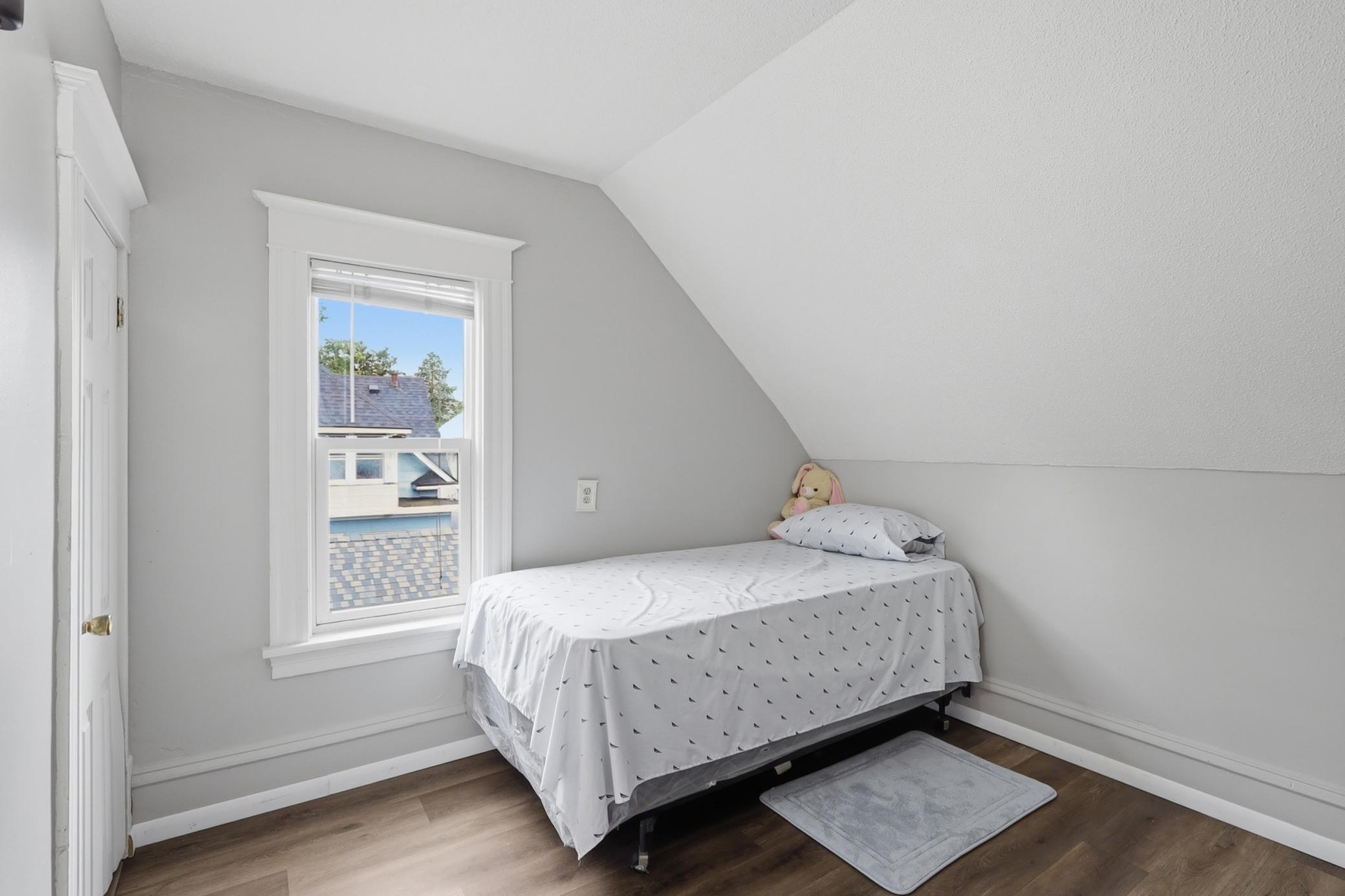 1510 35th Street E Property Photo 11