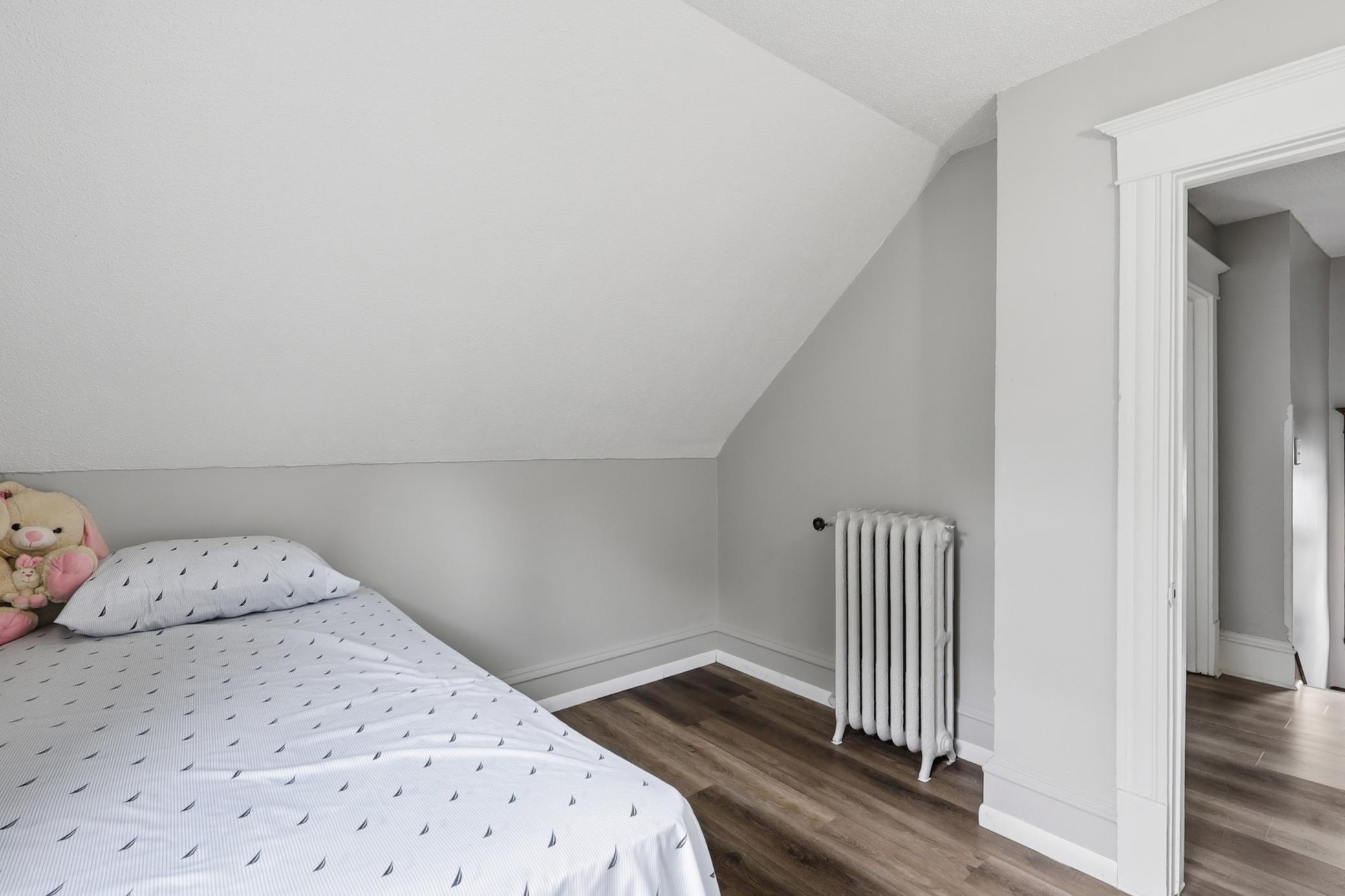 1510 35th Street E Property Photo 12