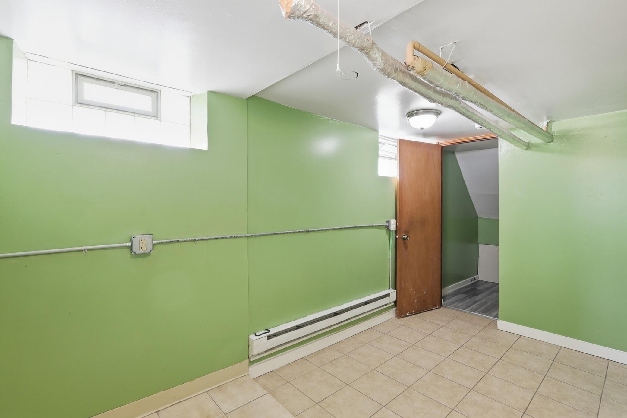 1510 35th Street E Property Photo 17
