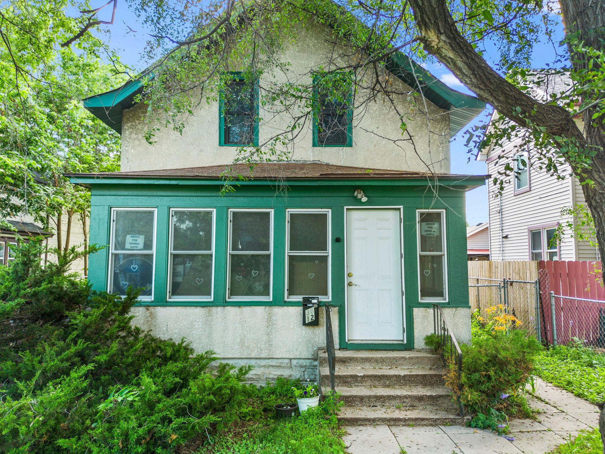 3612 Chicago Avenue