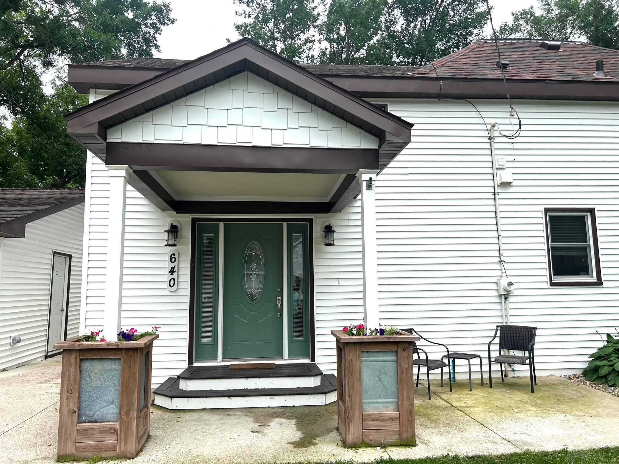 640 3rd Street N Property Photo 3