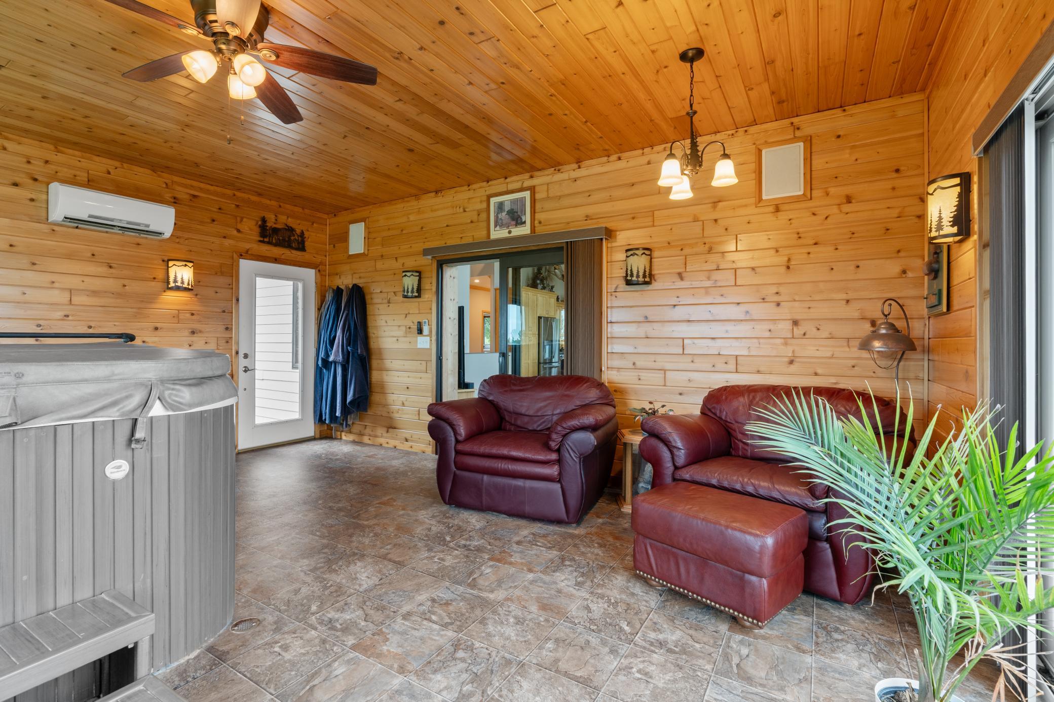 25759 State Highway 55 Property Photo 17