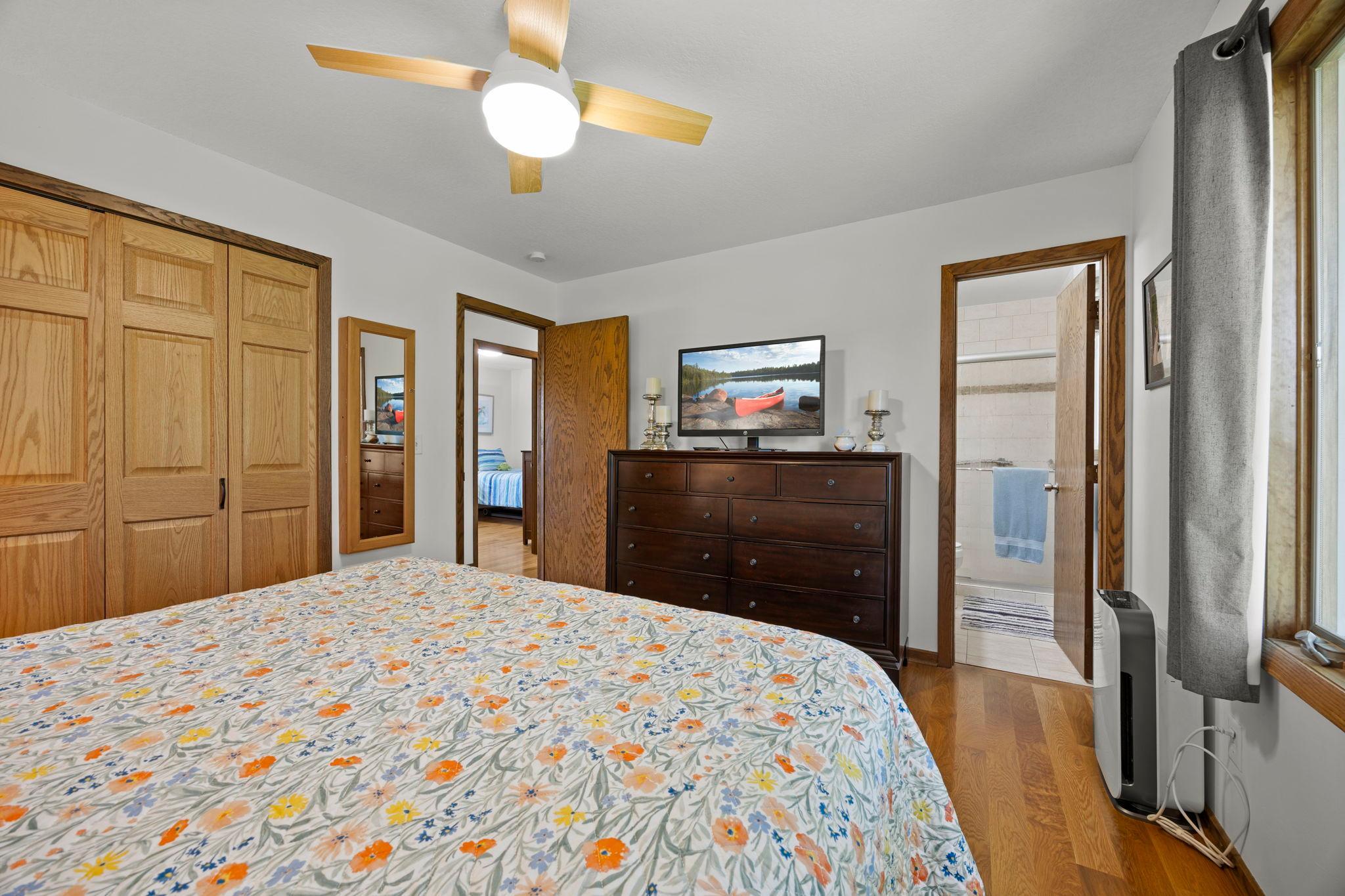 11825 44th Avenue N Property Photo 14