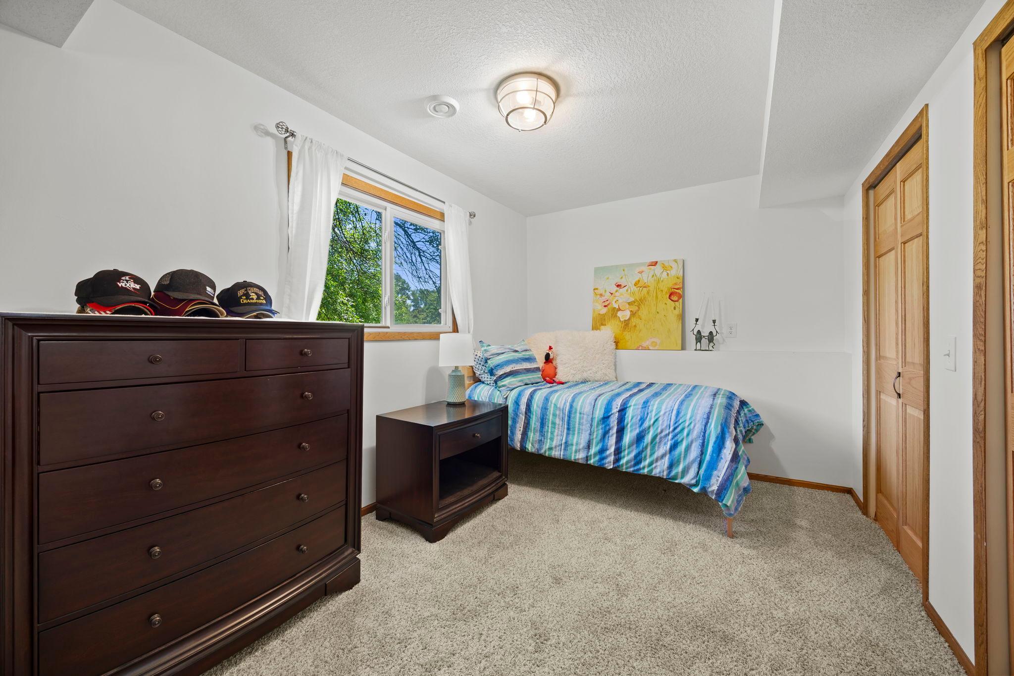 11825 44th Avenue N Property Photo 32