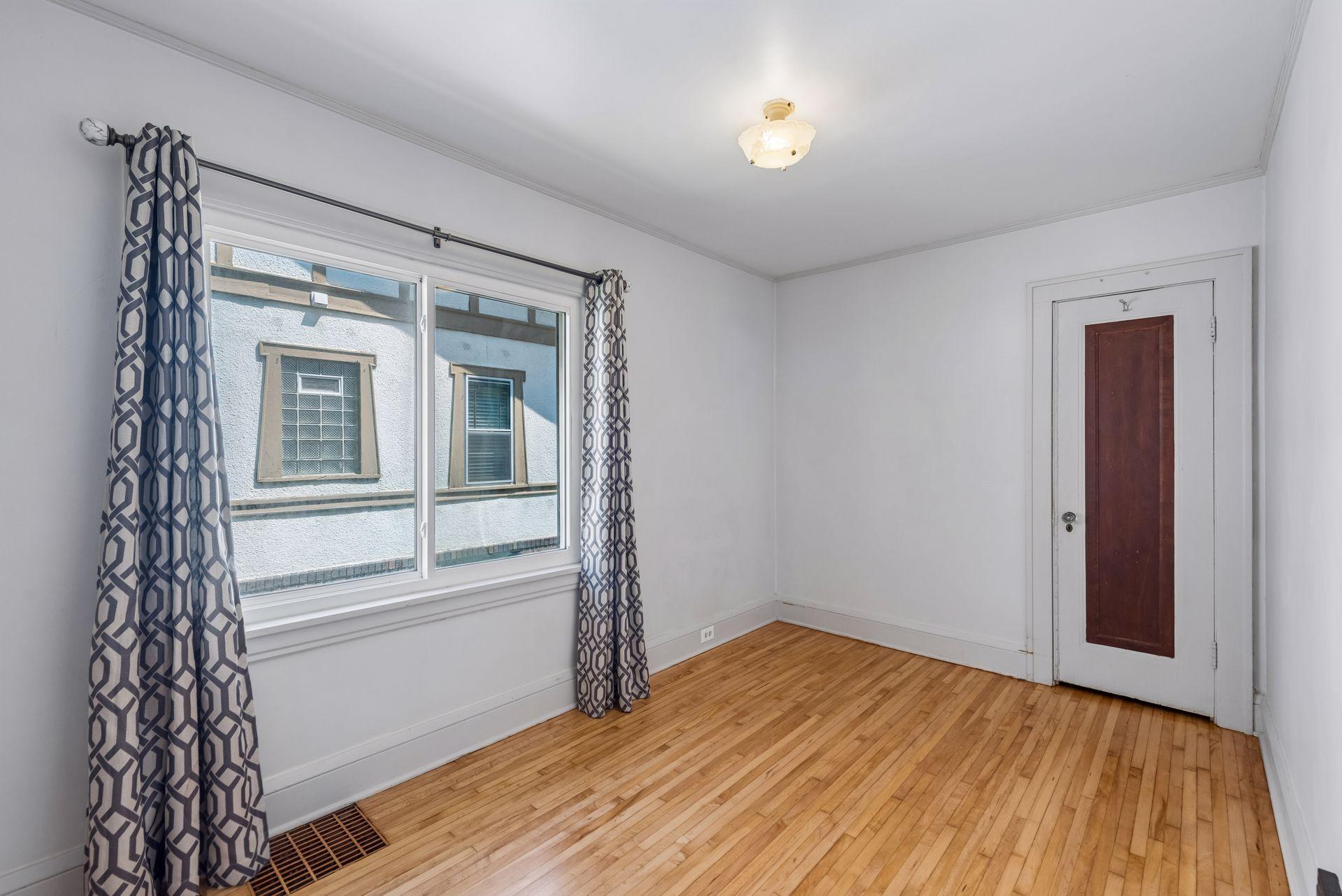 4615 Portland Avenue Property Photo 12
