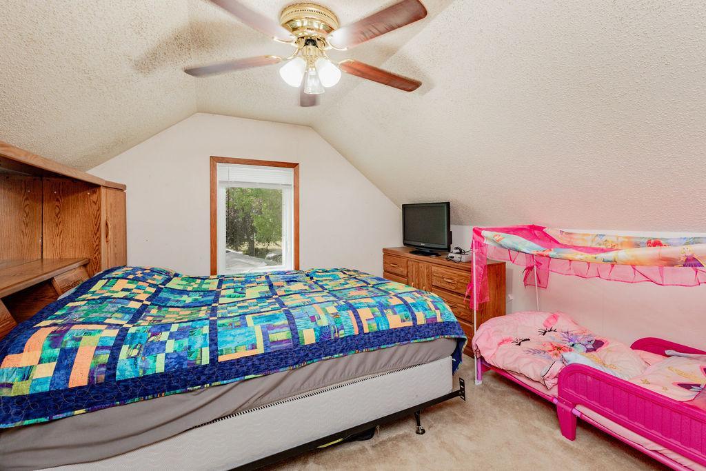 212 Canning Street E Property Photo 13