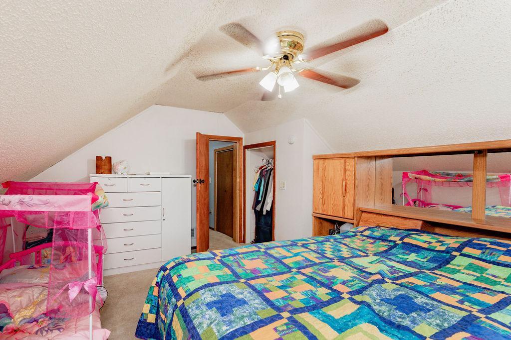 212 Canning Street E Property Photo 14