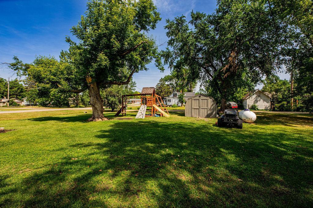 212 Canning Street E Property Photo 19