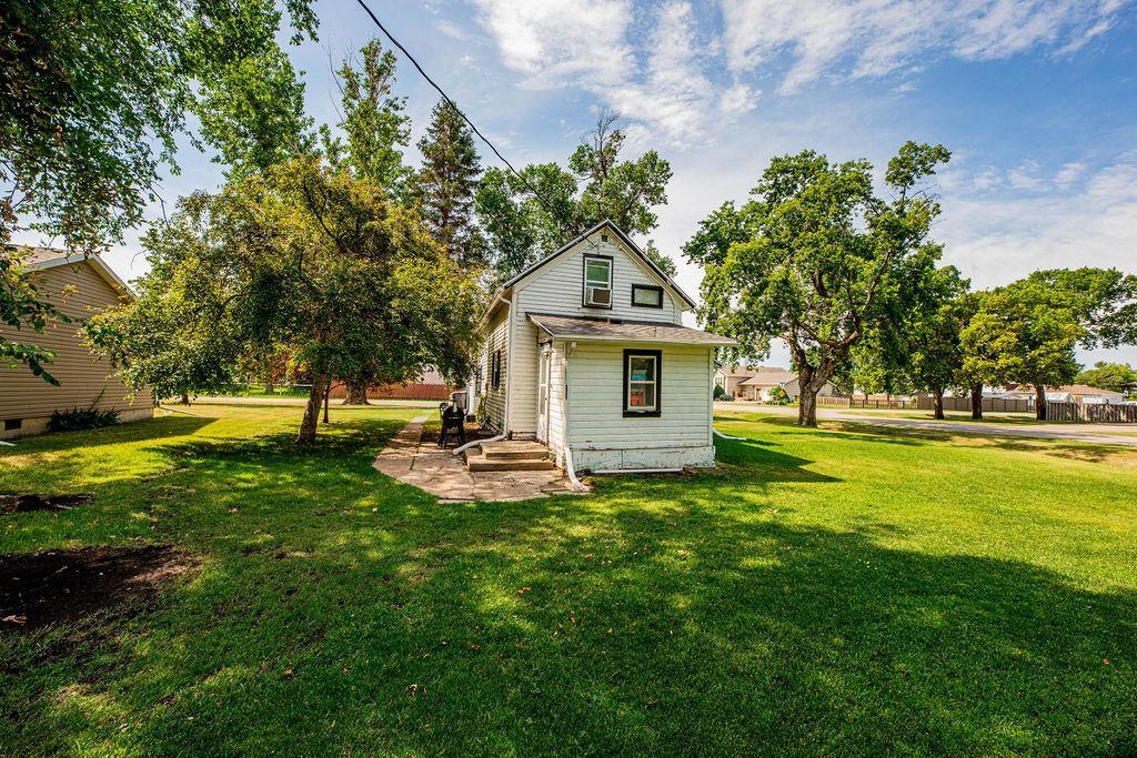 212 Canning Street E Property Photo 20