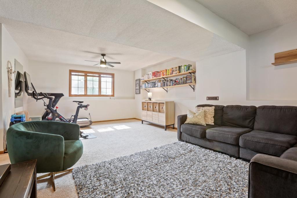 20615 Jaguar Avenue Property Photo 14