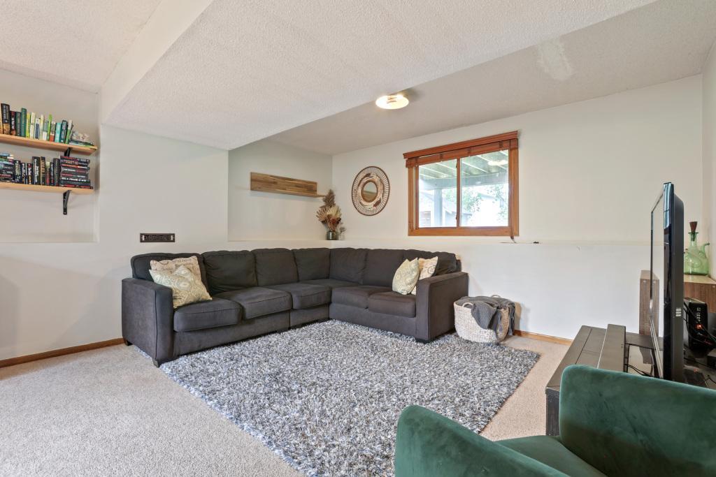 20615 Jaguar Avenue Property Photo 16