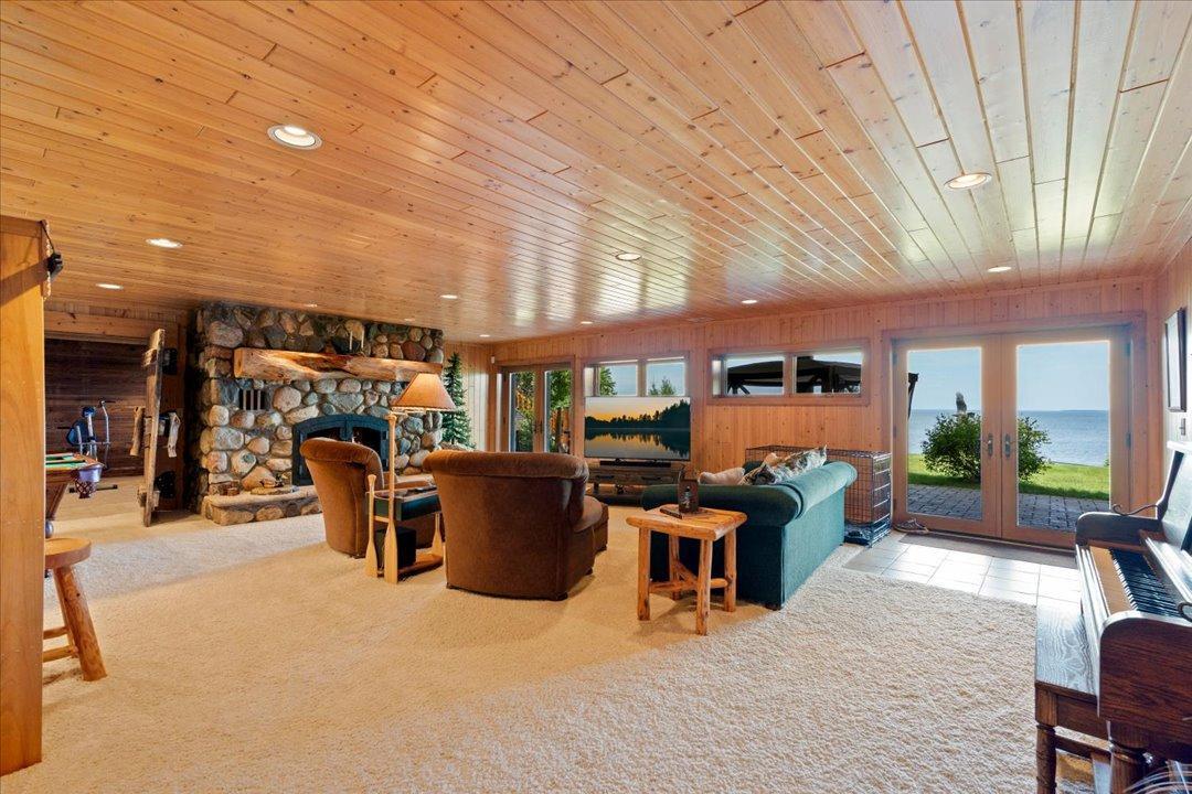 7127 Forestview Road Nw Property Photo 30