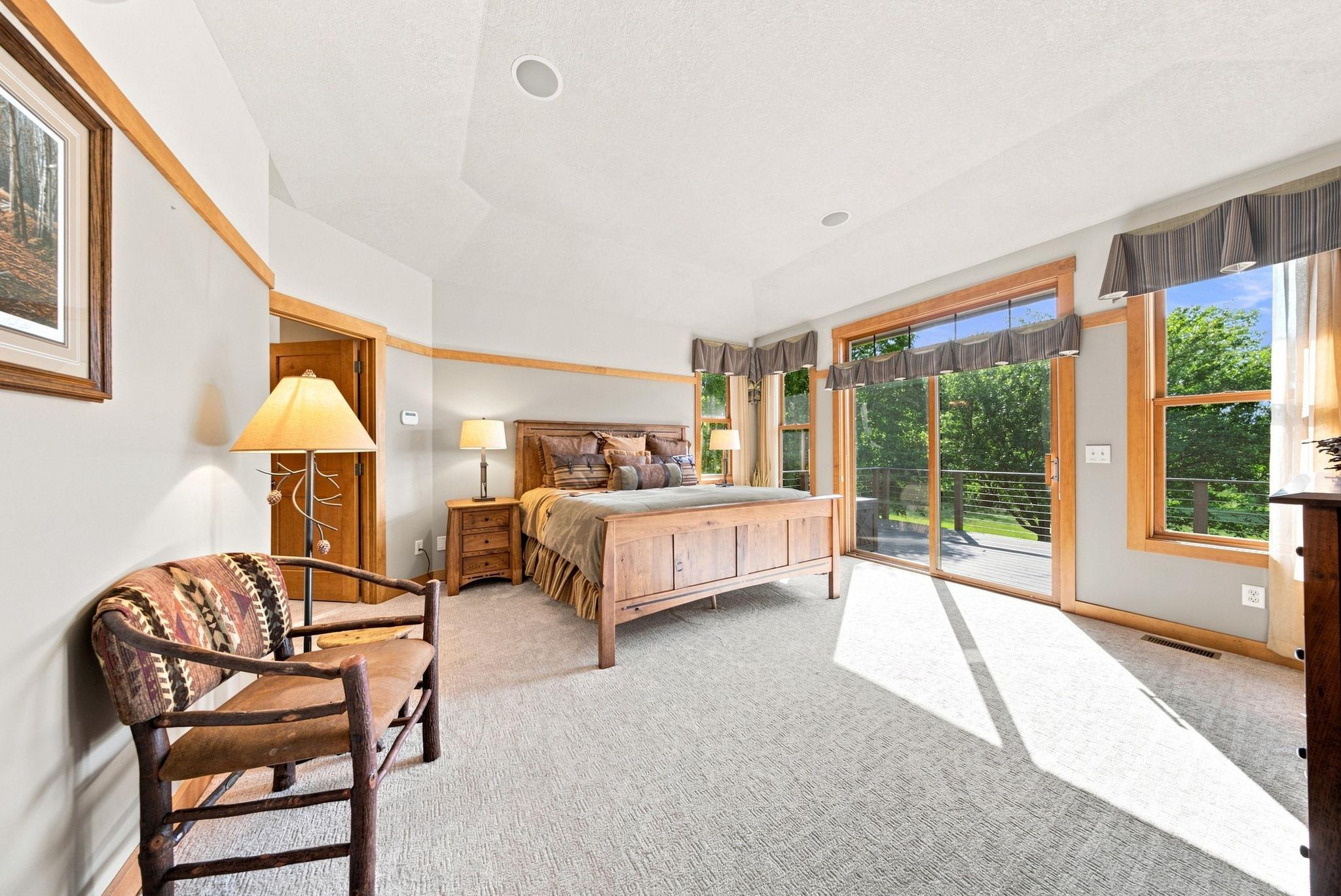 294 Salishan Drive Property Photo 10