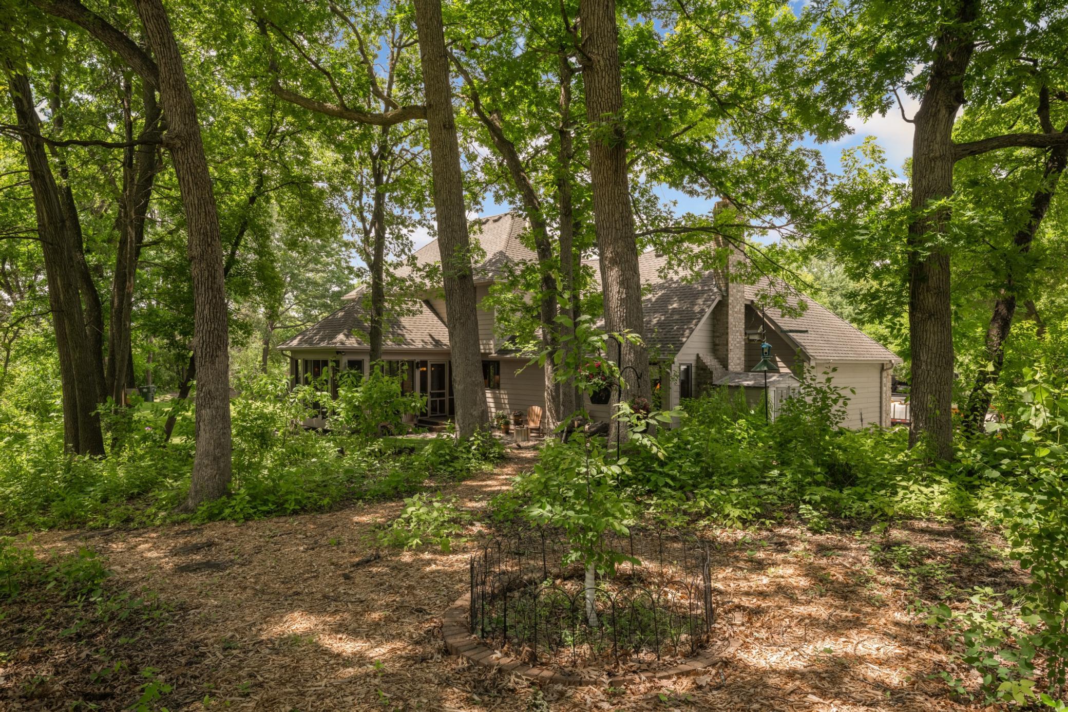 4824 Whispering Court Property Photo 7