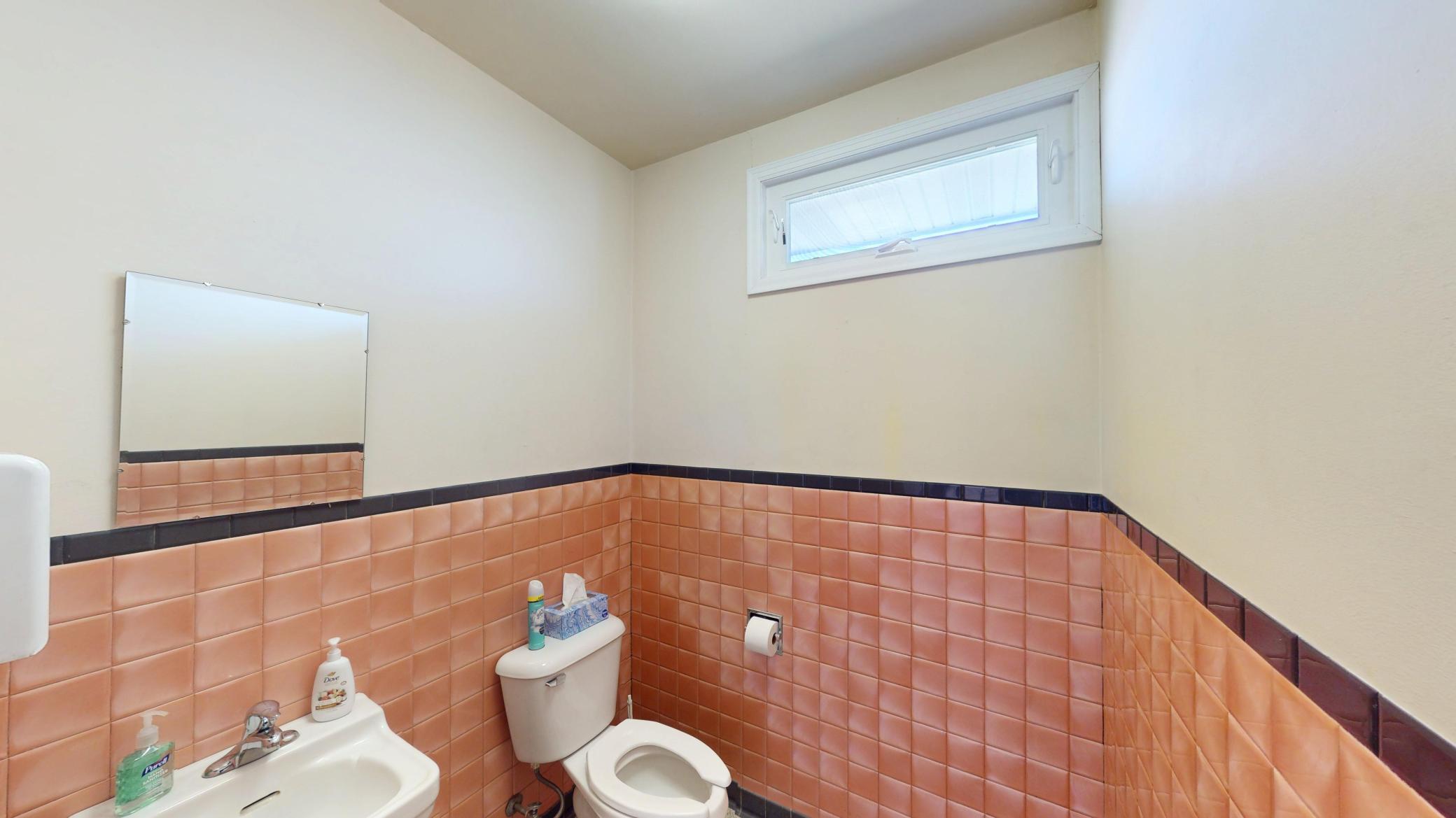 22766 S Main Street Property Photo 28