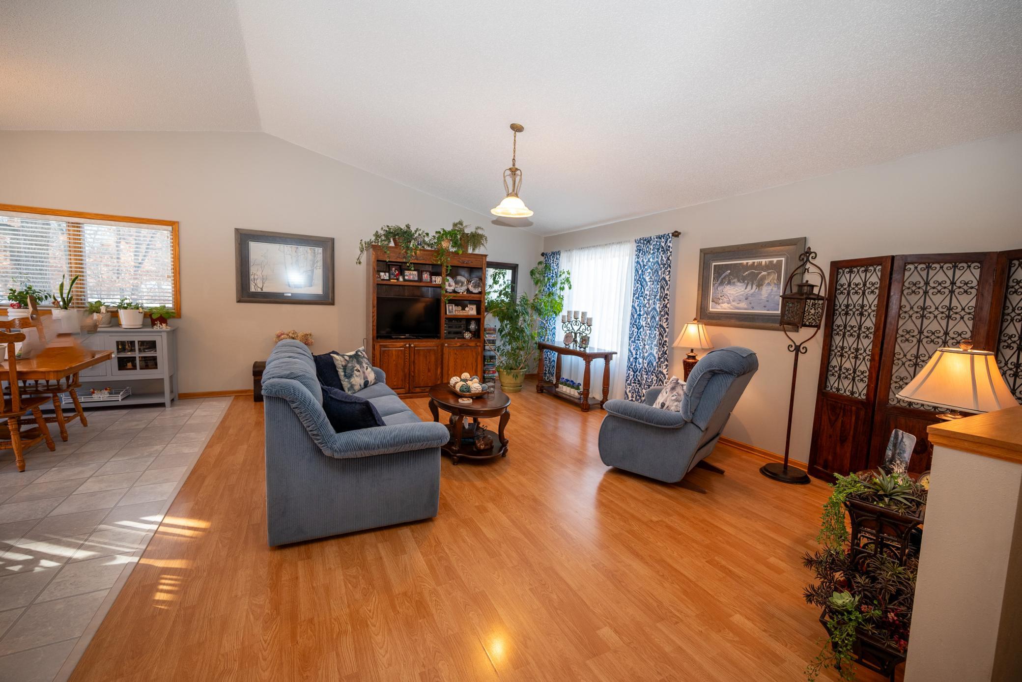 14420 Cottage Grove Drive Property Photo 8