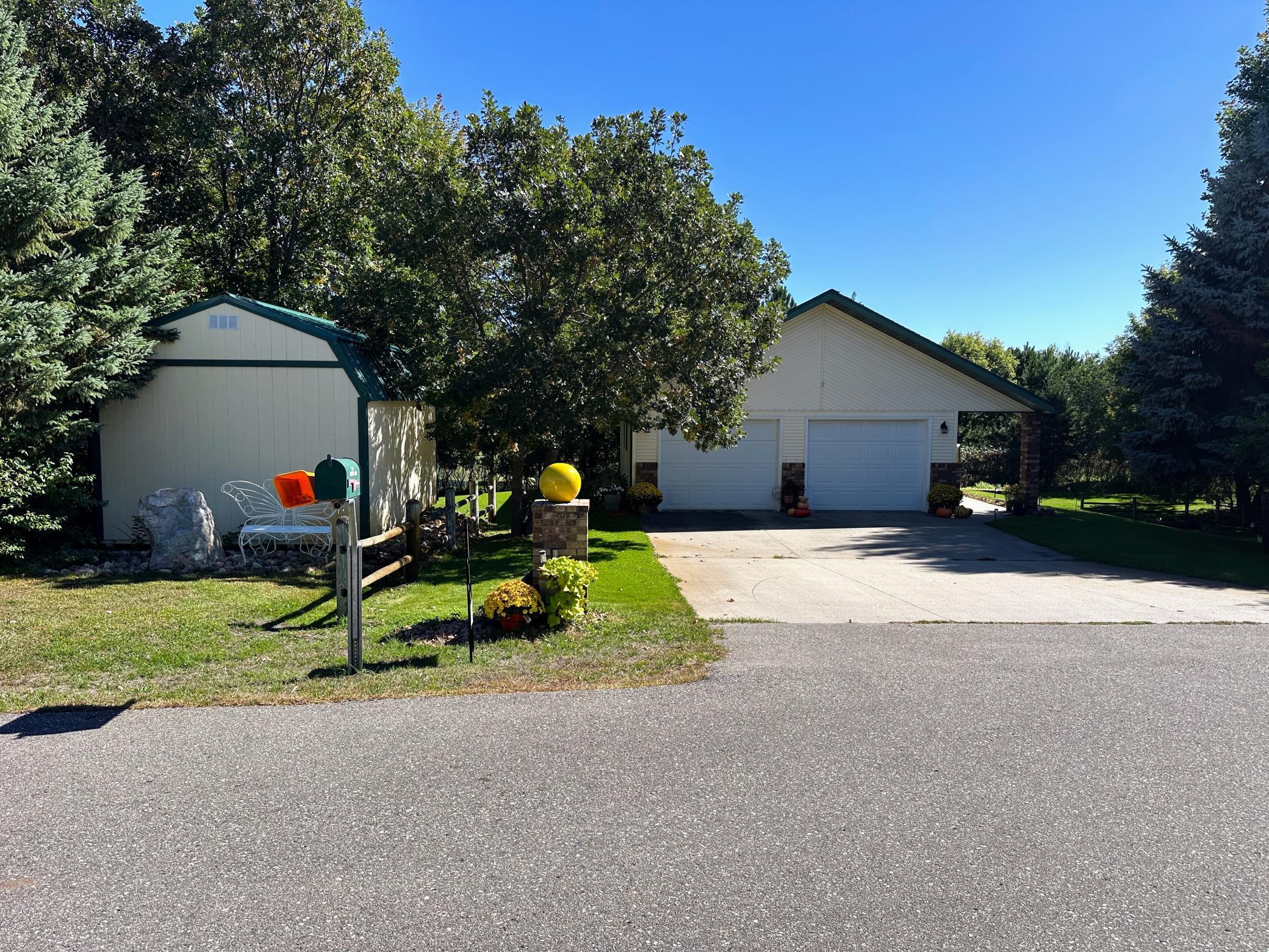 44198 Mosquito Trail Property Photo 16