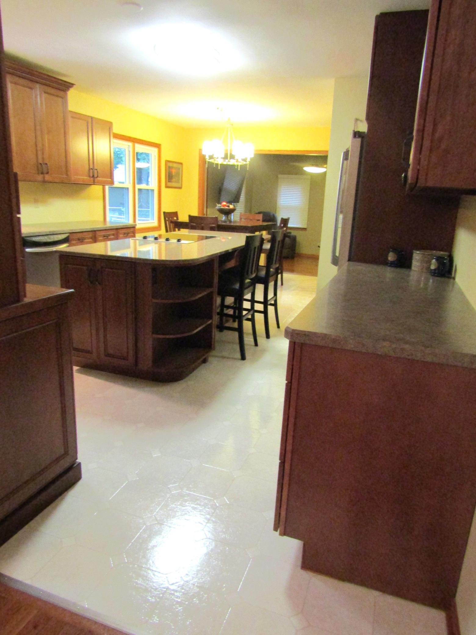 407 Eichelberger Avenue Property Photo 1