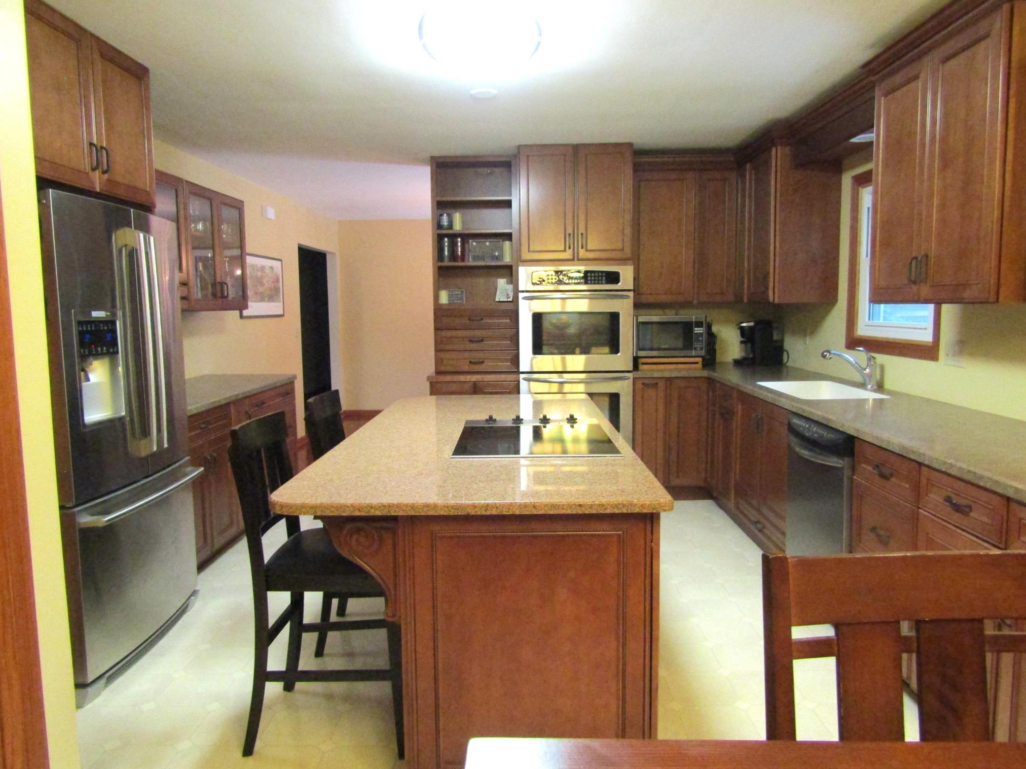 407 Eichelberger Avenue Property Photo 2