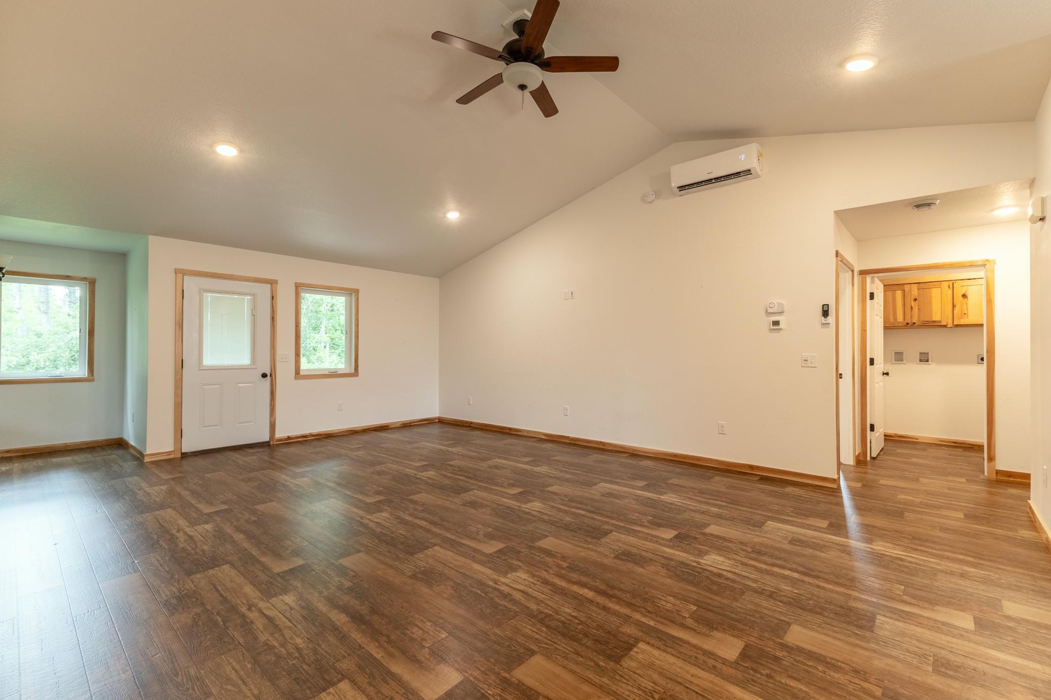 725 Cattail Trail Se Property Photo 5