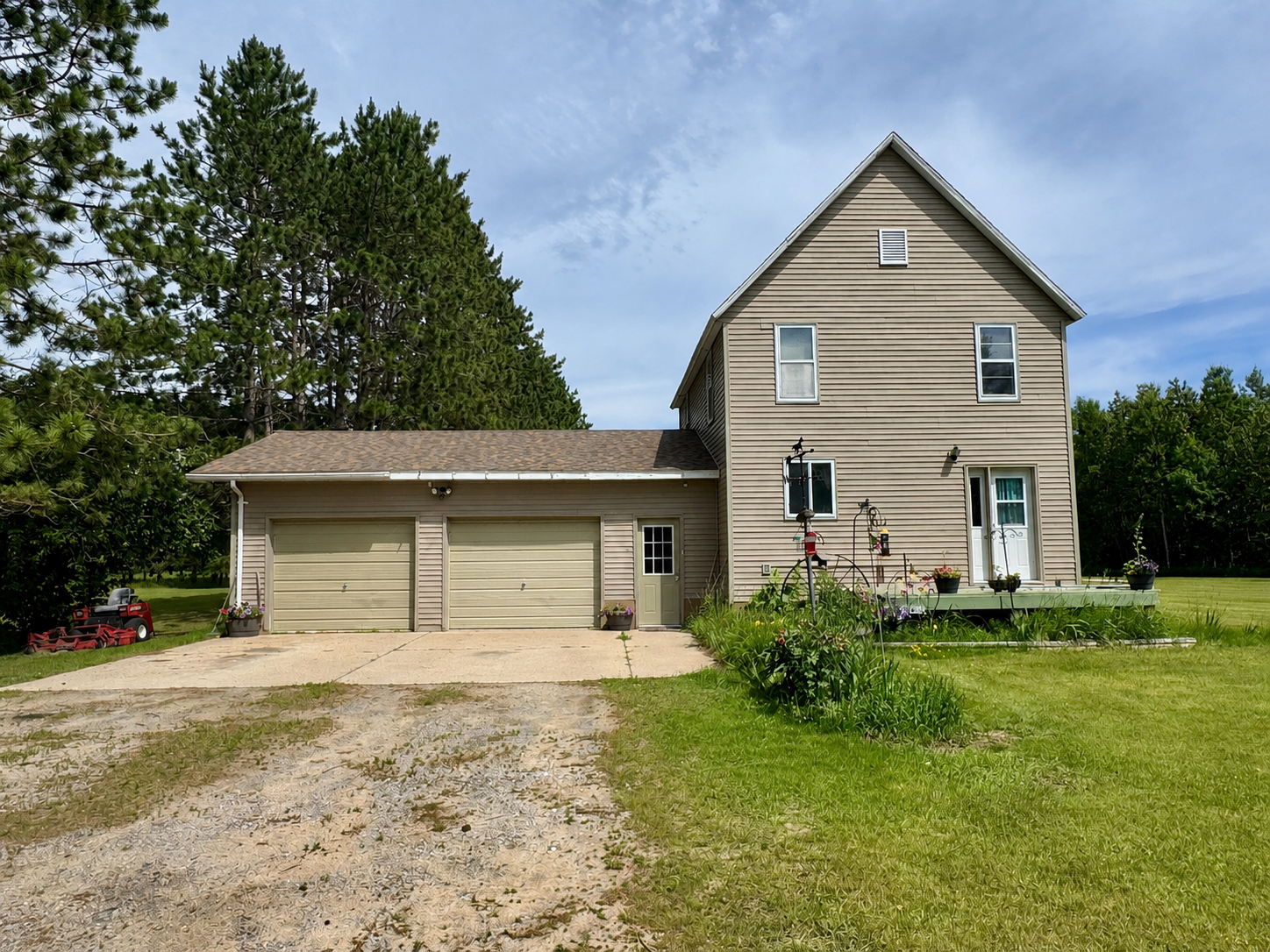 65823 280th Street Property Photo 1