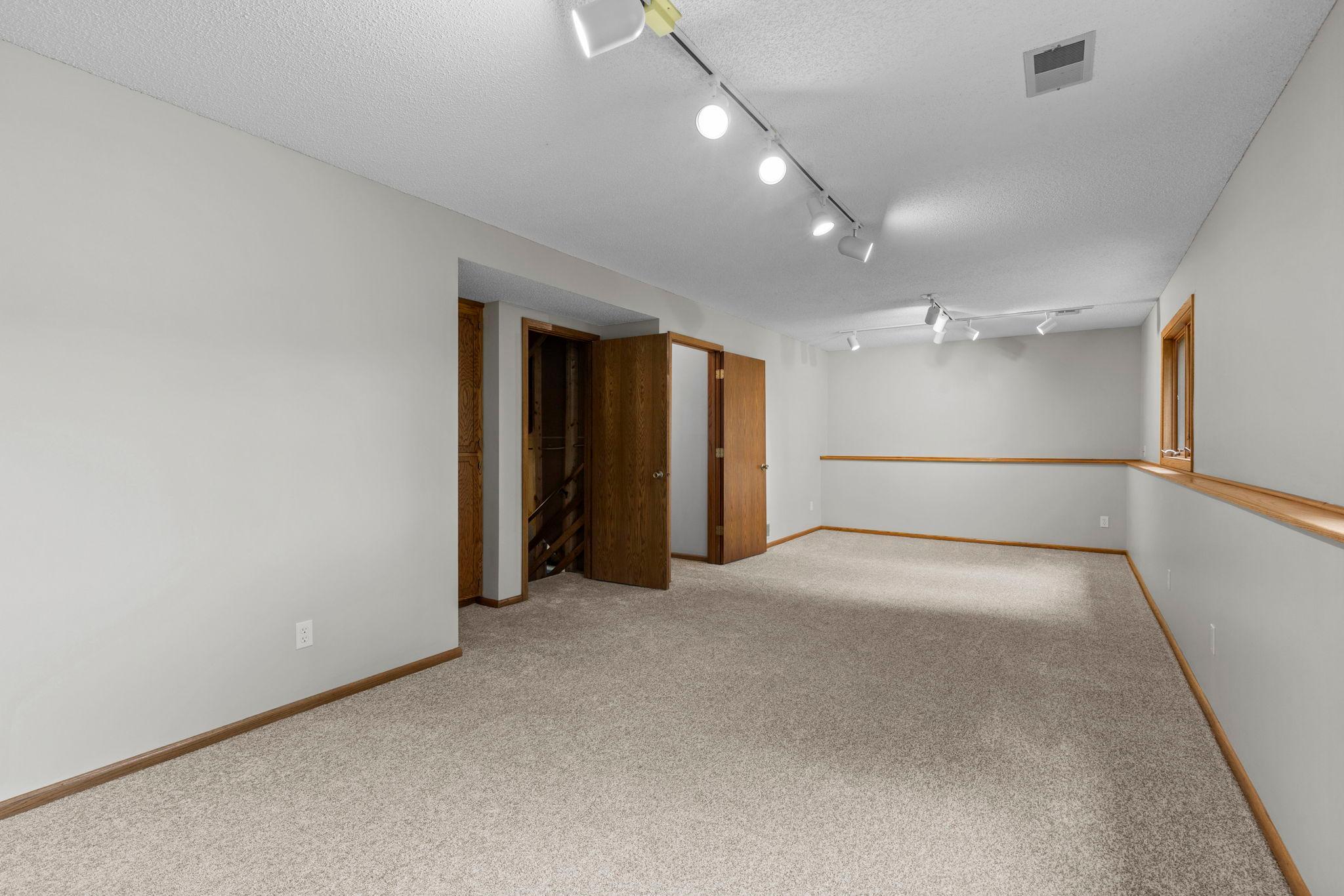1009 Gramsey Place Property Photo 38
