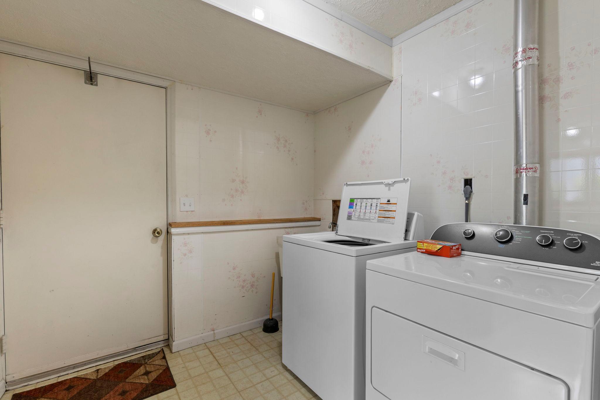 1009 Gramsey Place Property Photo 42