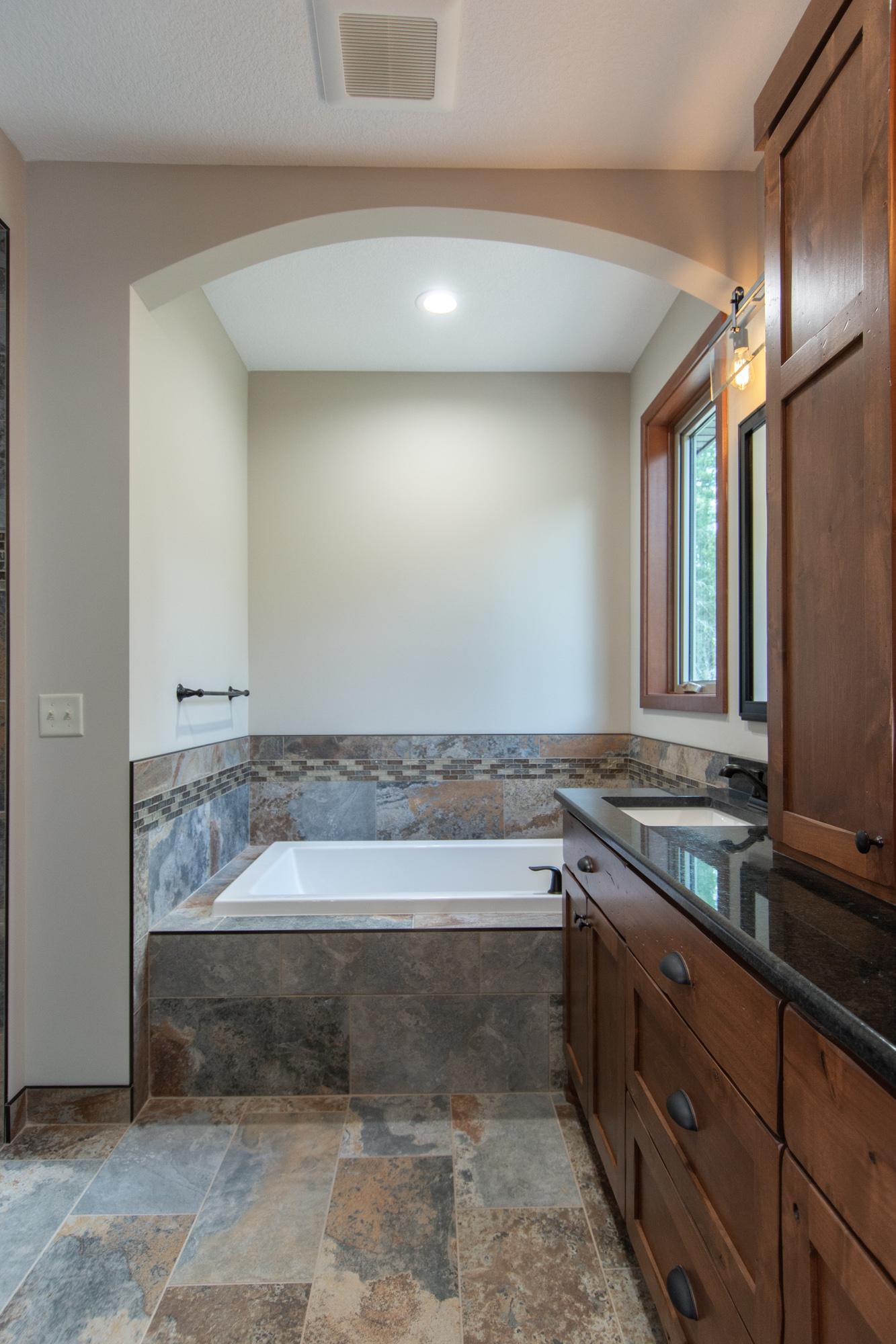 11775 Forestview Drive Property Photo 12