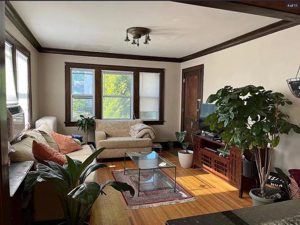 2500 Como Avenue Se Property Photo 2